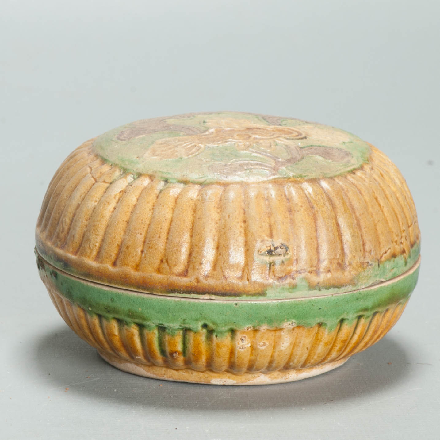 Antique Chinese 16C Sancai Biscuit Green and Yellow Box porcelain/earthenware