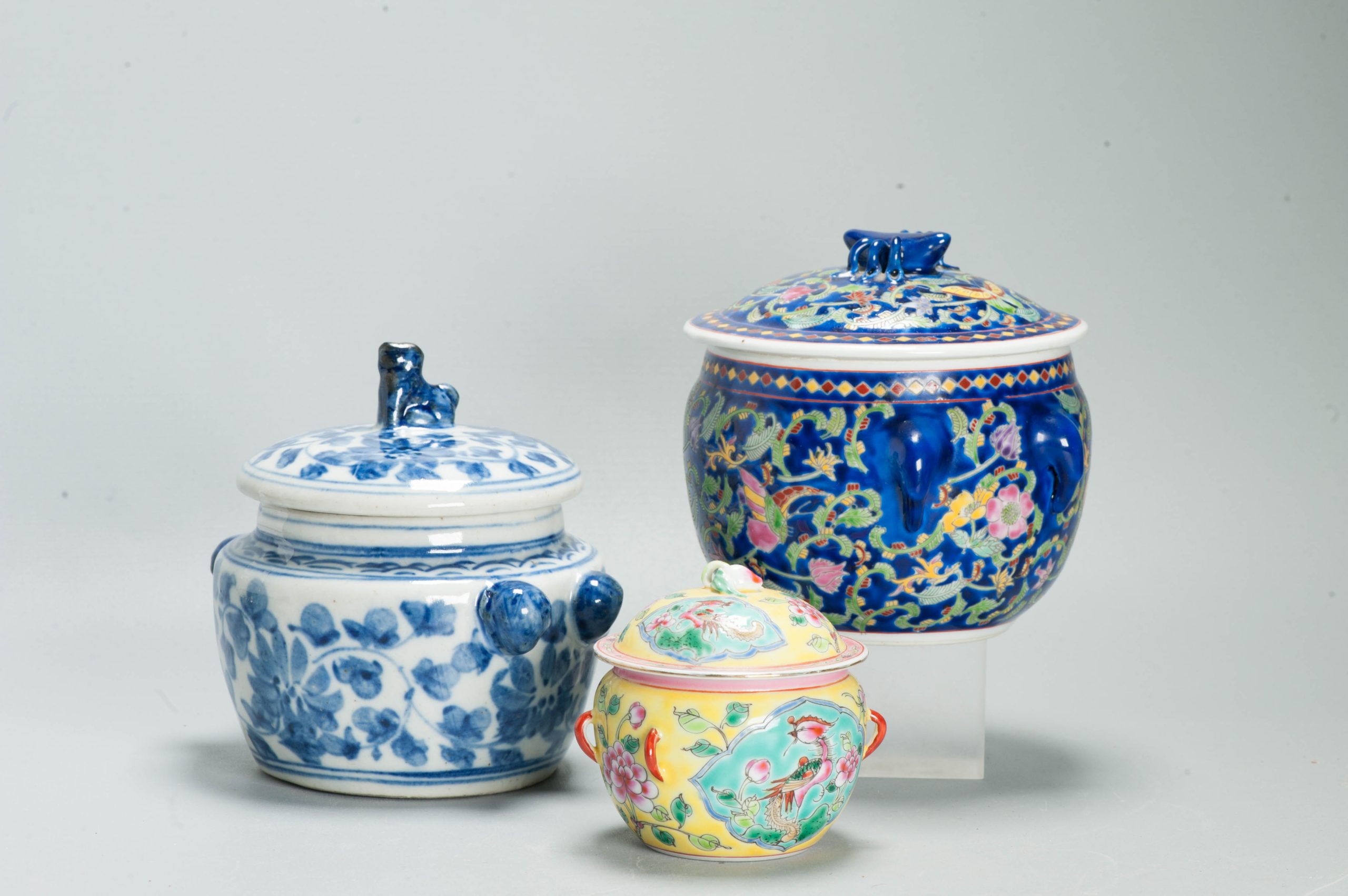 3 Perfect Chinese Porcelain Qianlong Marked 20th C Kamcheng Tureens