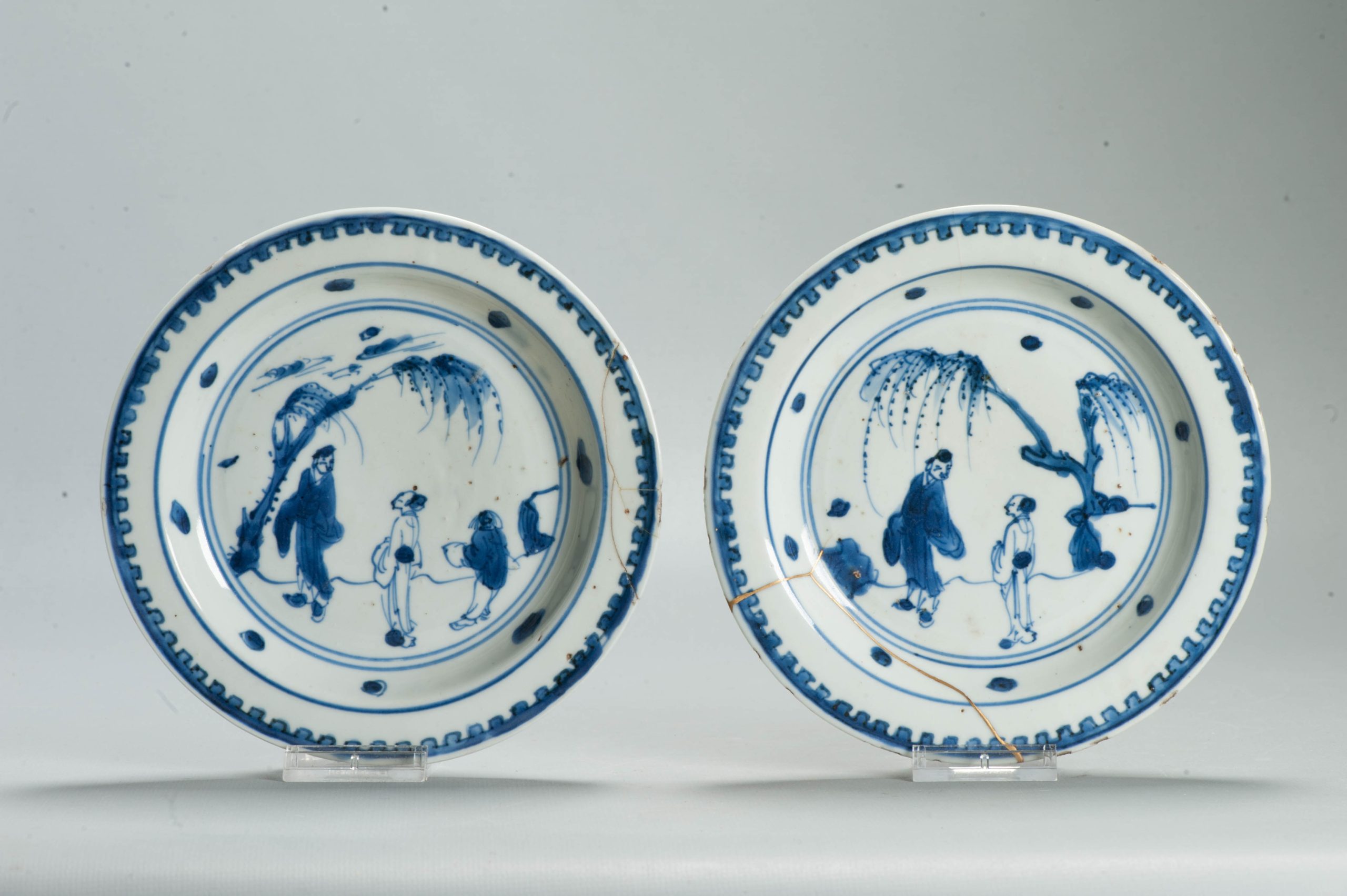 Antique Late Ming 17th c Chinese Porcelain China Dish Scholar Literati