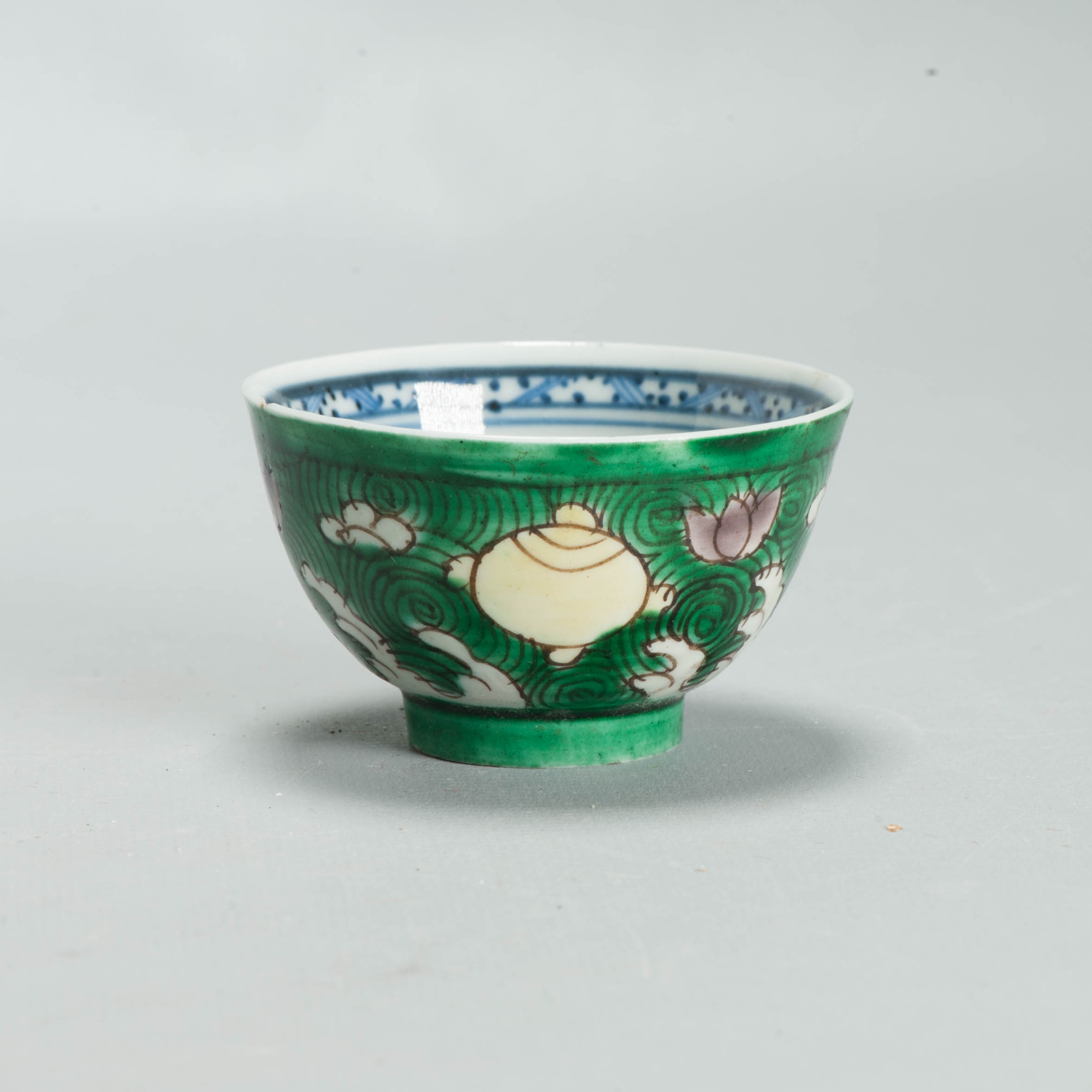 Antique Kangxi Chinese porcelain Sancai China Famille Verte Bowl Symbols - Image 10
