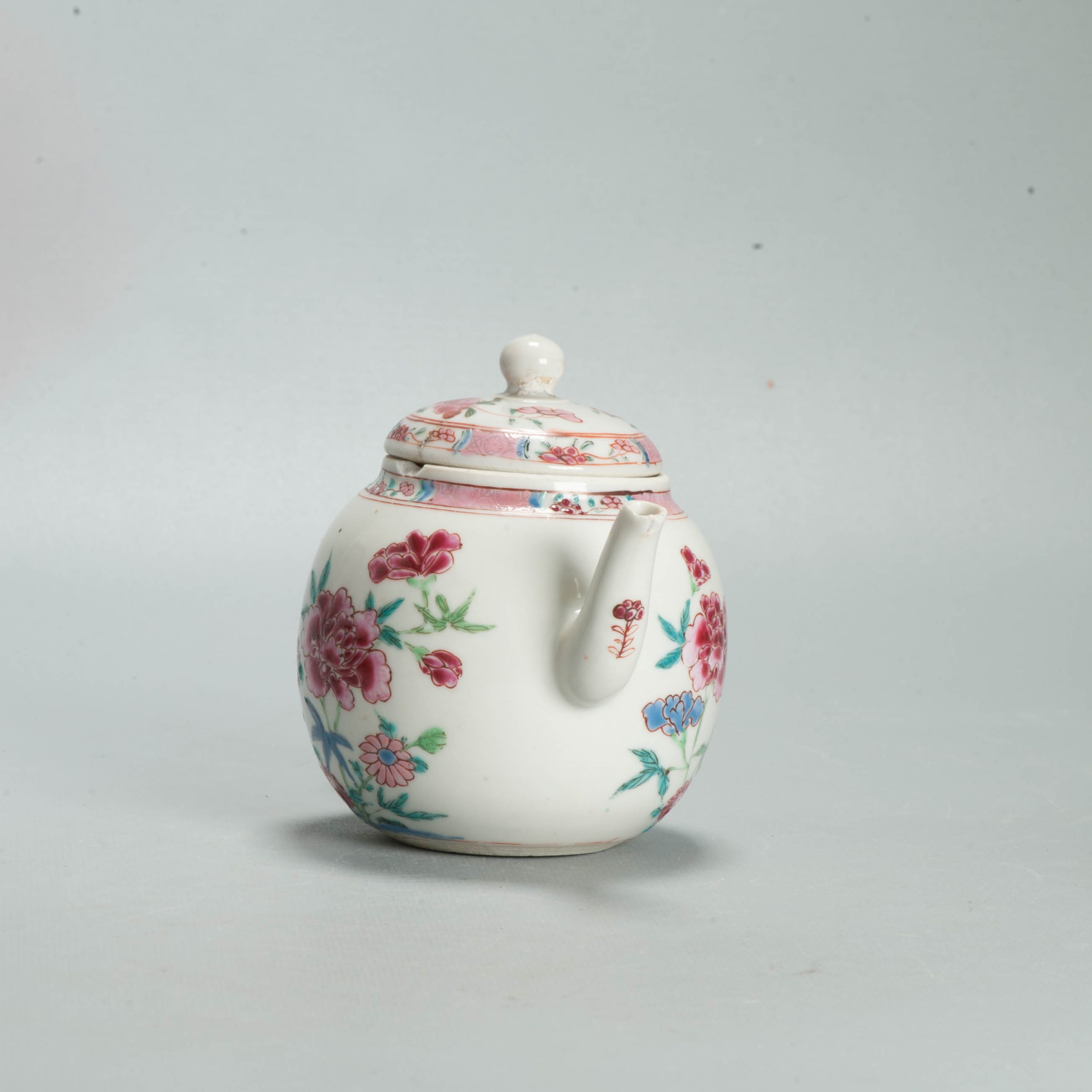 Antique 1740-1760 Chinese Porcelain Teapot China Lotus Rose Qianlong Period - Image 9