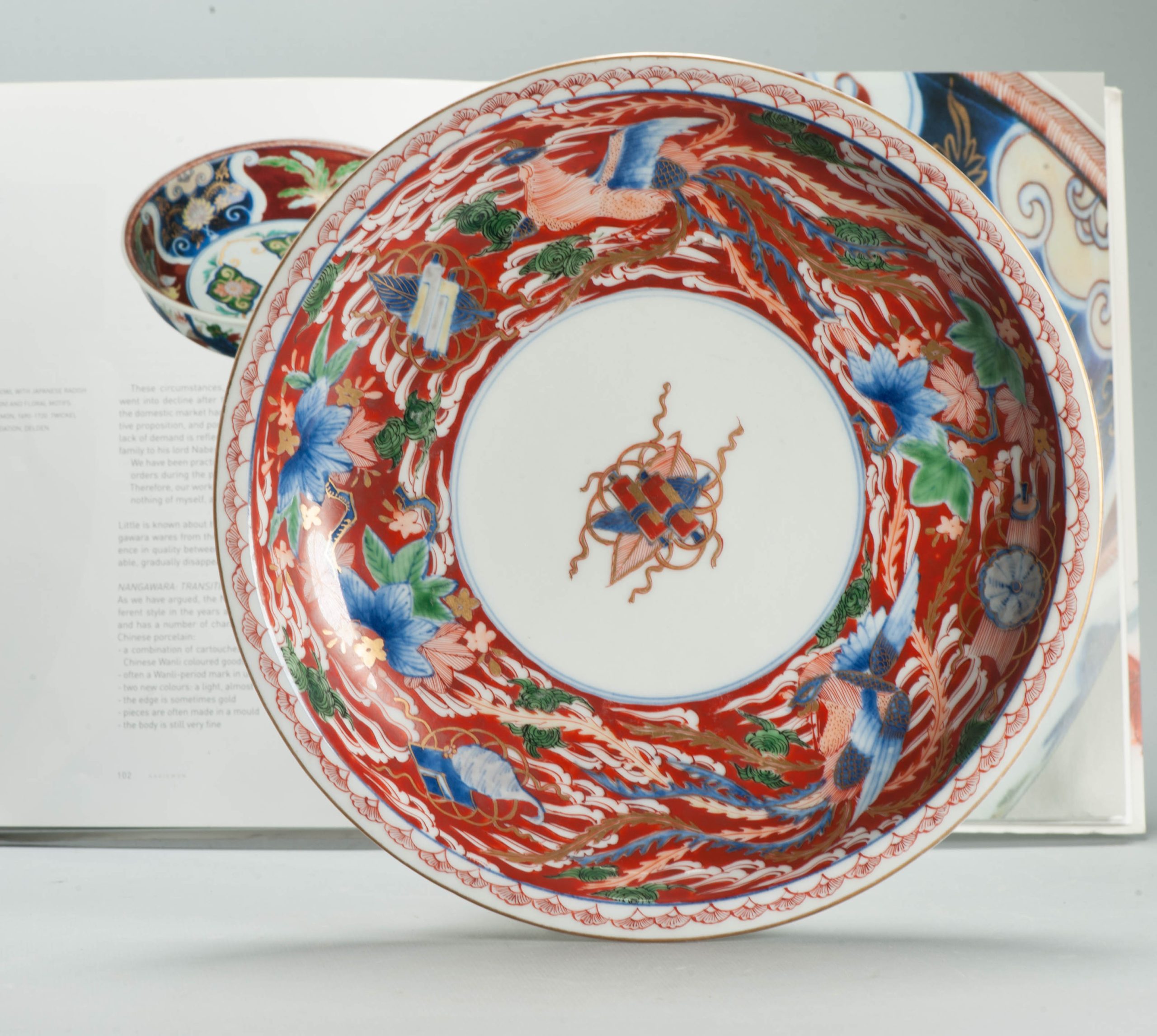 Antique Arita Kiln Edo/Meiji Period Imari Plate ca Japanese Porcelain Floral