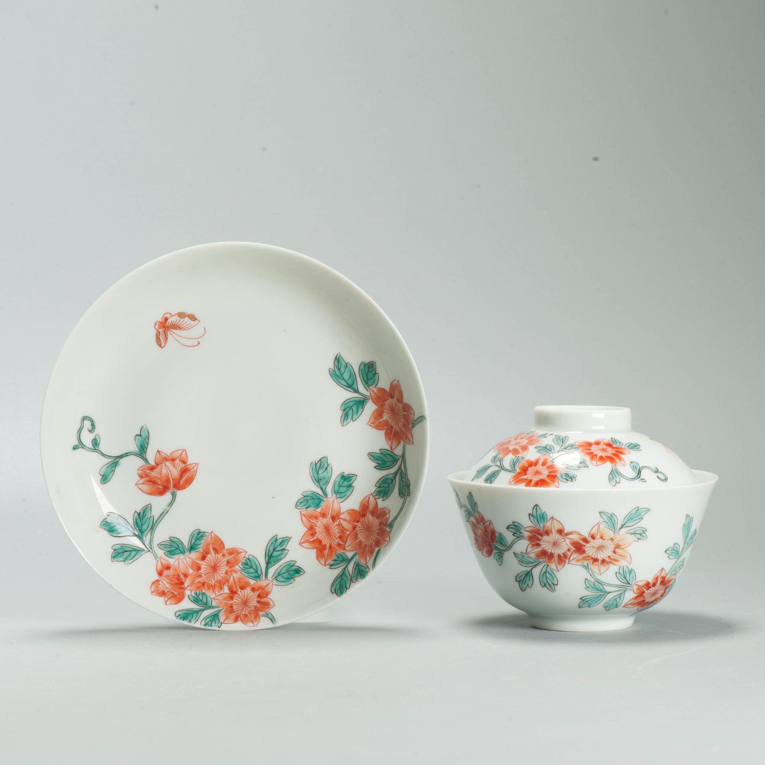 Antique Chinese Porcelain Gaiwan Tea Bowl Famille Verte Flowers Butterflies