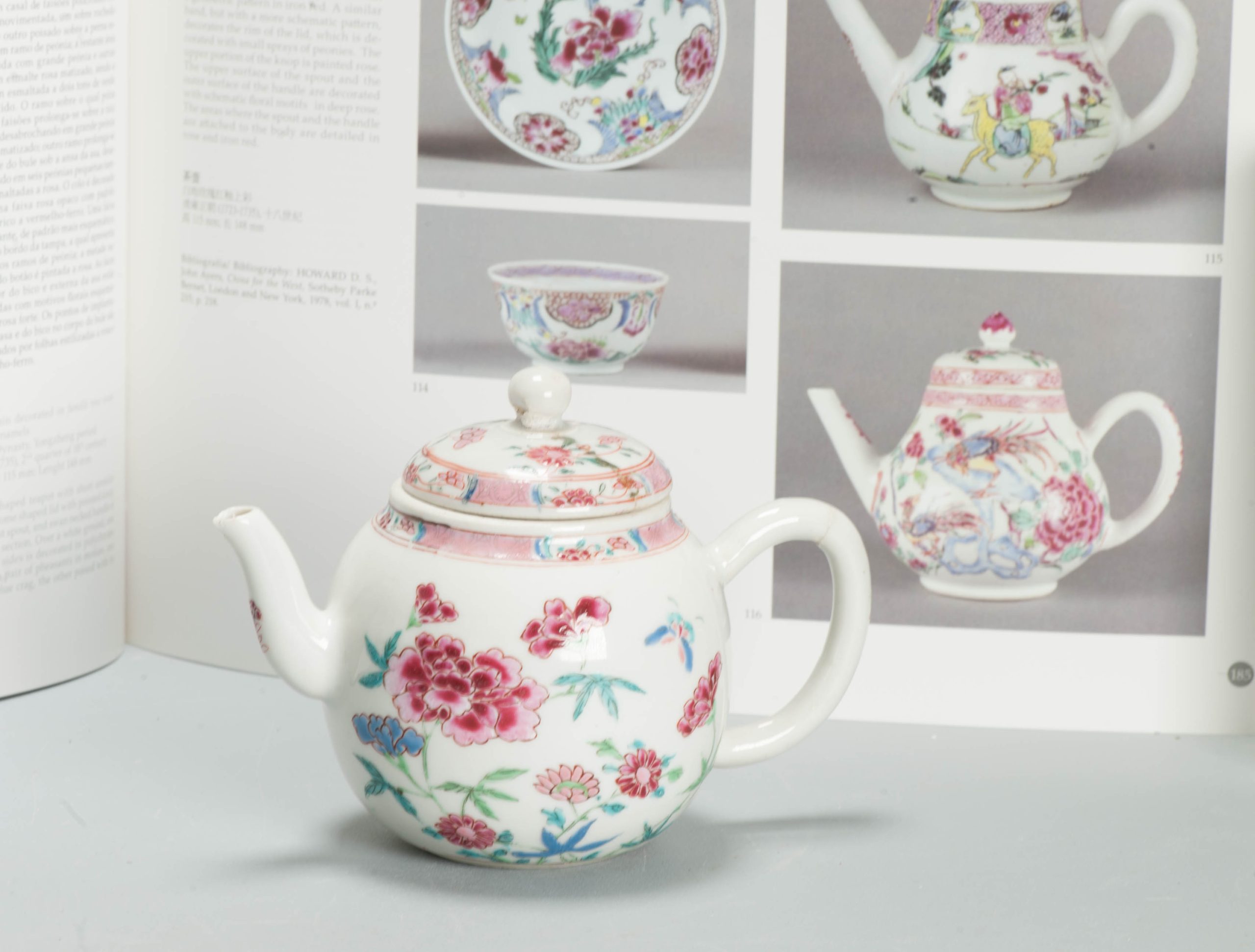 Antique 1740-1760 Chinese Porcelain Teapot China Lotus Rose Qianlong Period - Image 5