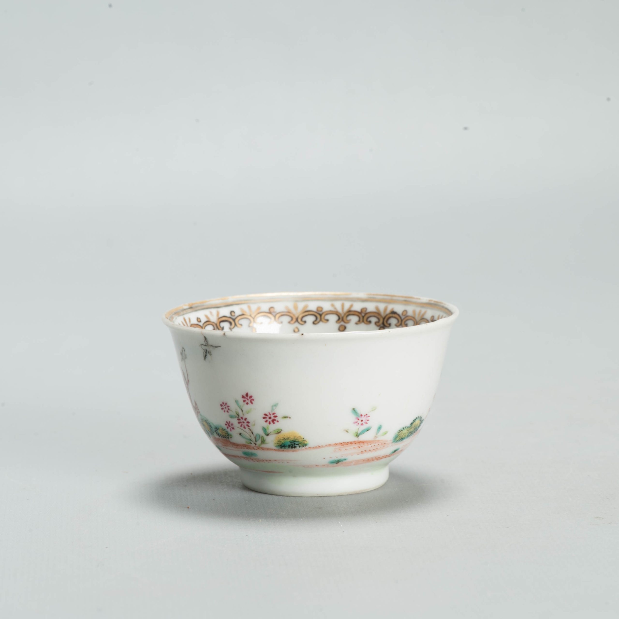 Antique Ca 1725-1740 Qing Dynasty Yongzheng Chinese Porcelain Tea Bowl - Image 9