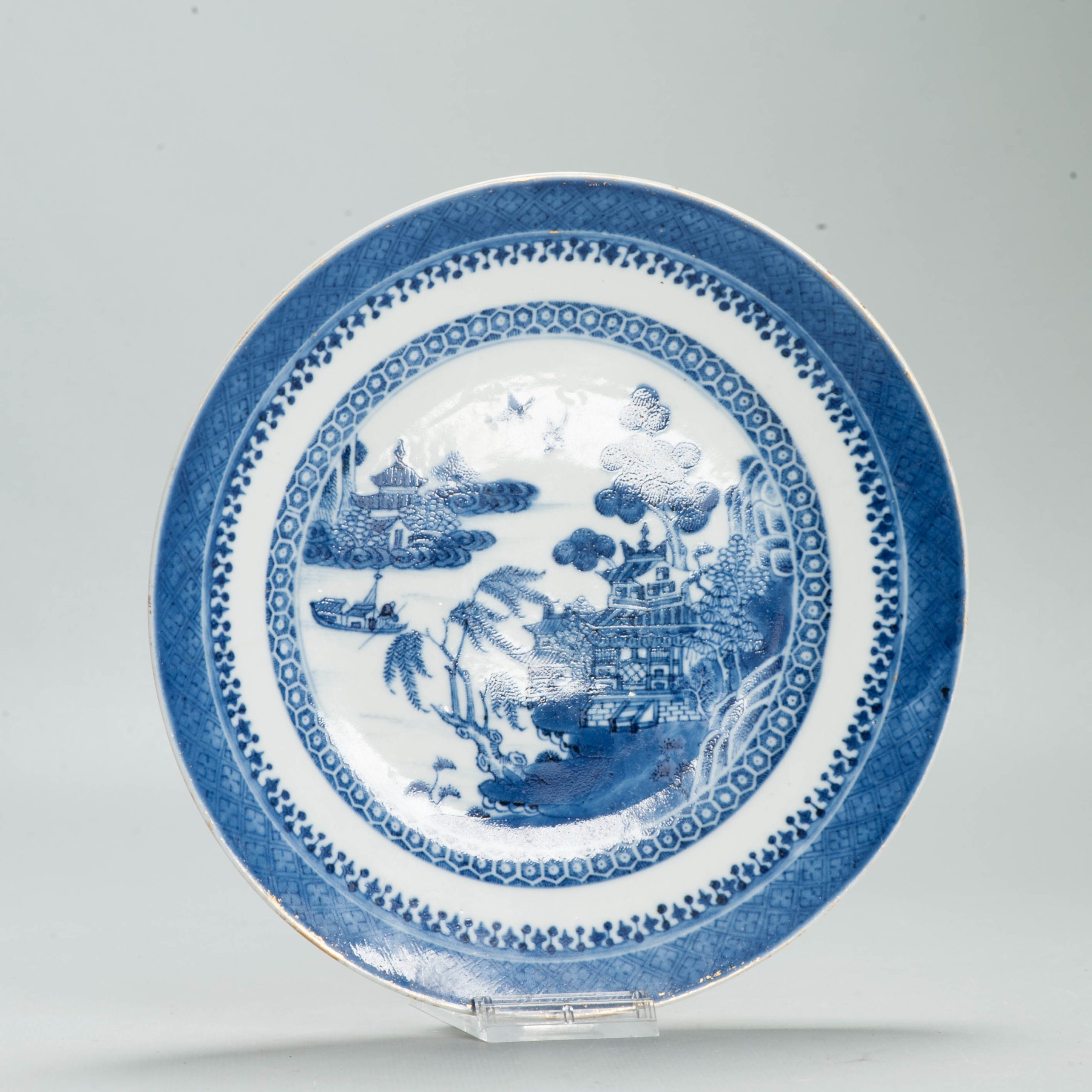 Antique Chinese Porcelain Plate - Qianlong 1770 - West Lake Landscape scene - Image 3