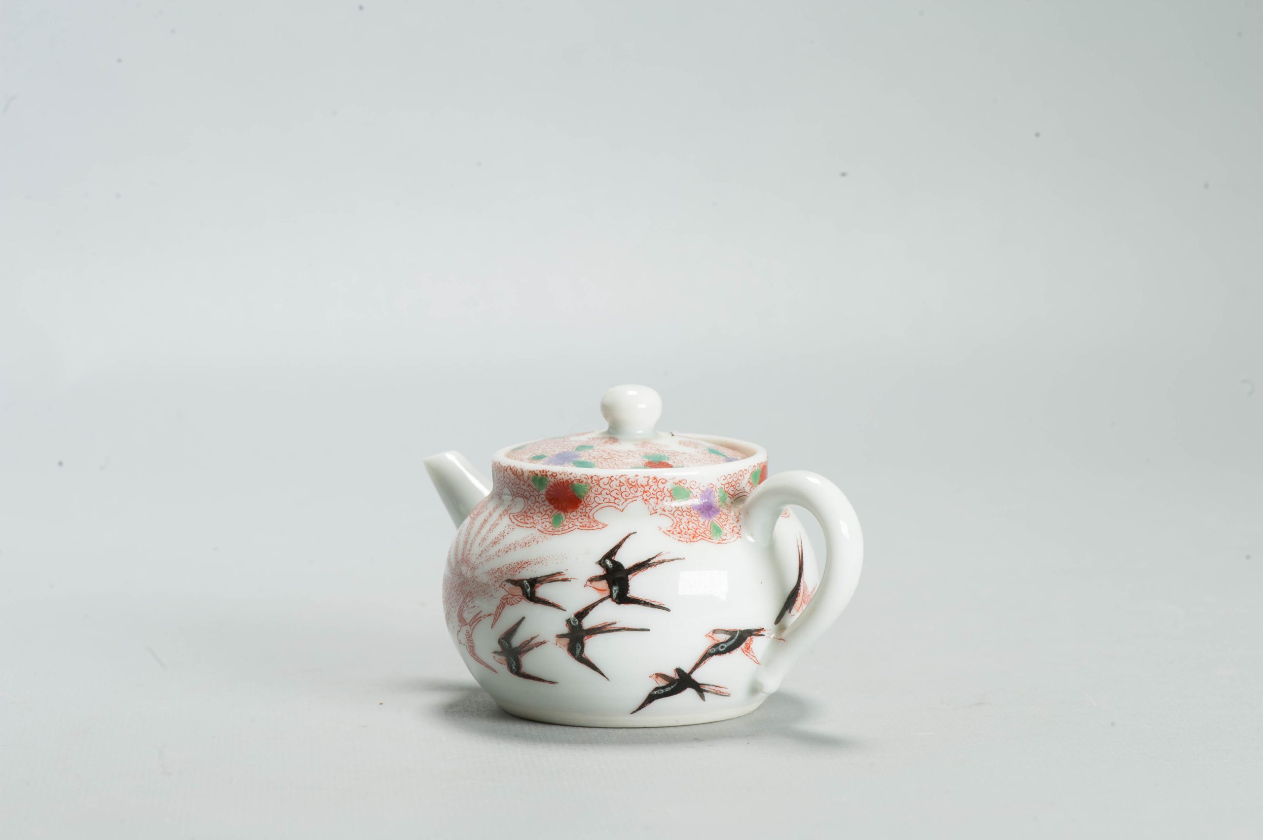 Antique 19th/20th c Period Japanese Porcelain Kutani Teapot with Birds - Image 9