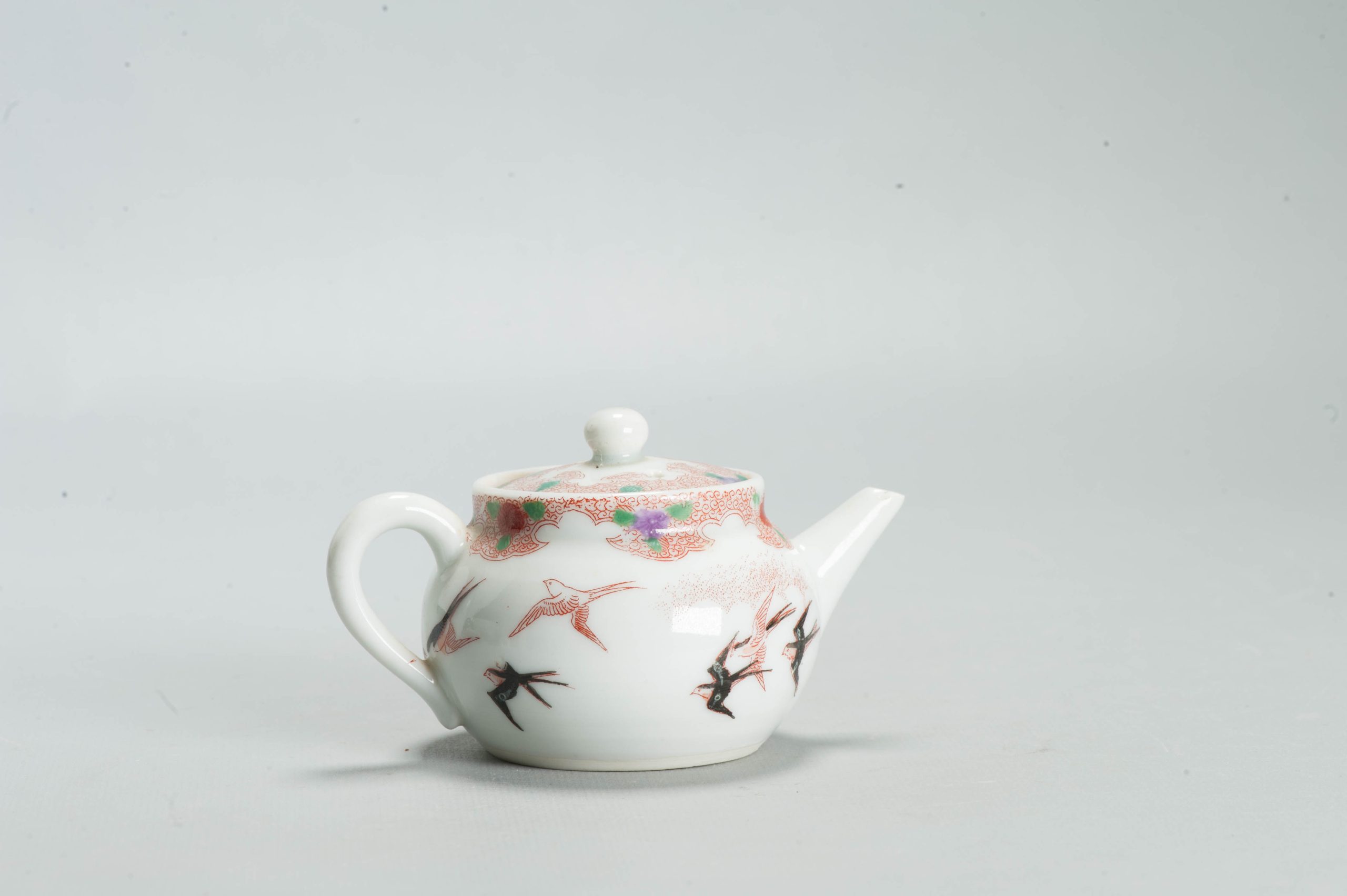 Antique 19th/20th c Period Japanese Porcelain Kutani Teapot with Birds - Image 5