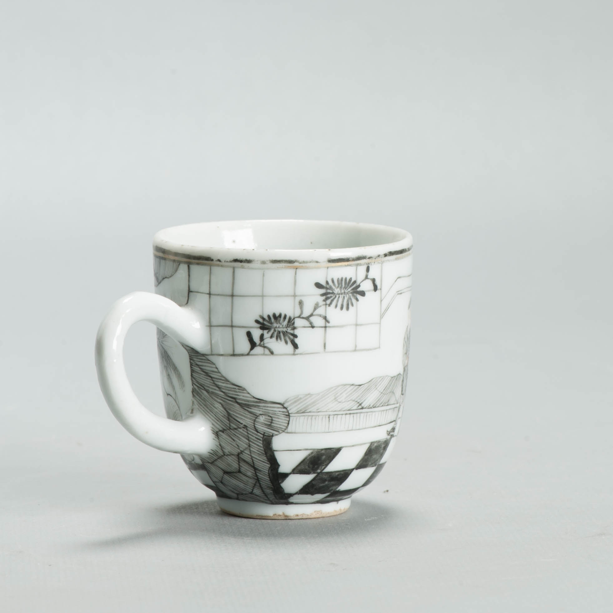Antique 1730-50 Chinese Porcelain Coffee Cup Encre de Chine Figural Scene - Image 5