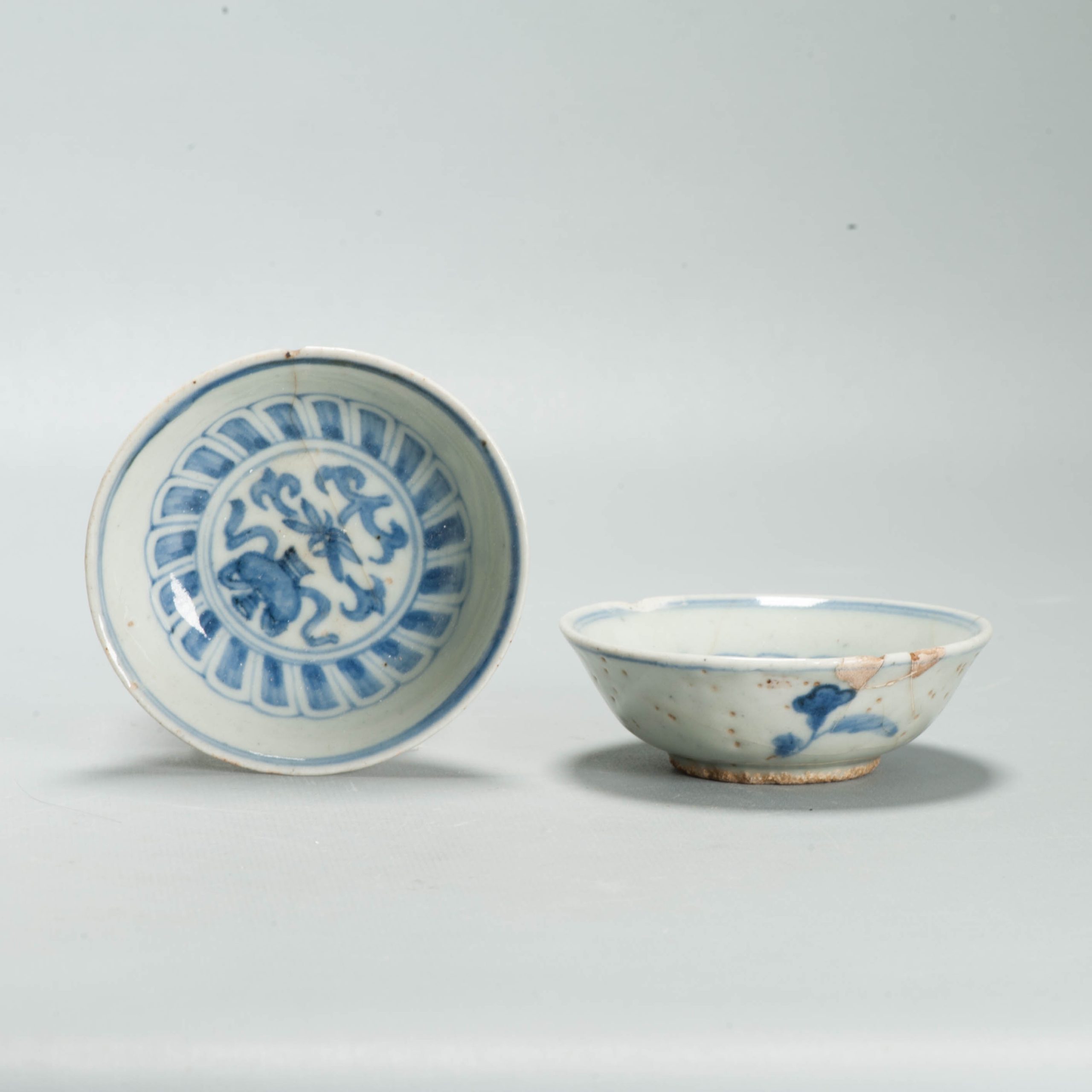 Antique Chinese Ming Jiajing Wanli Blue White Porcelain Small Floral Bowls 17C