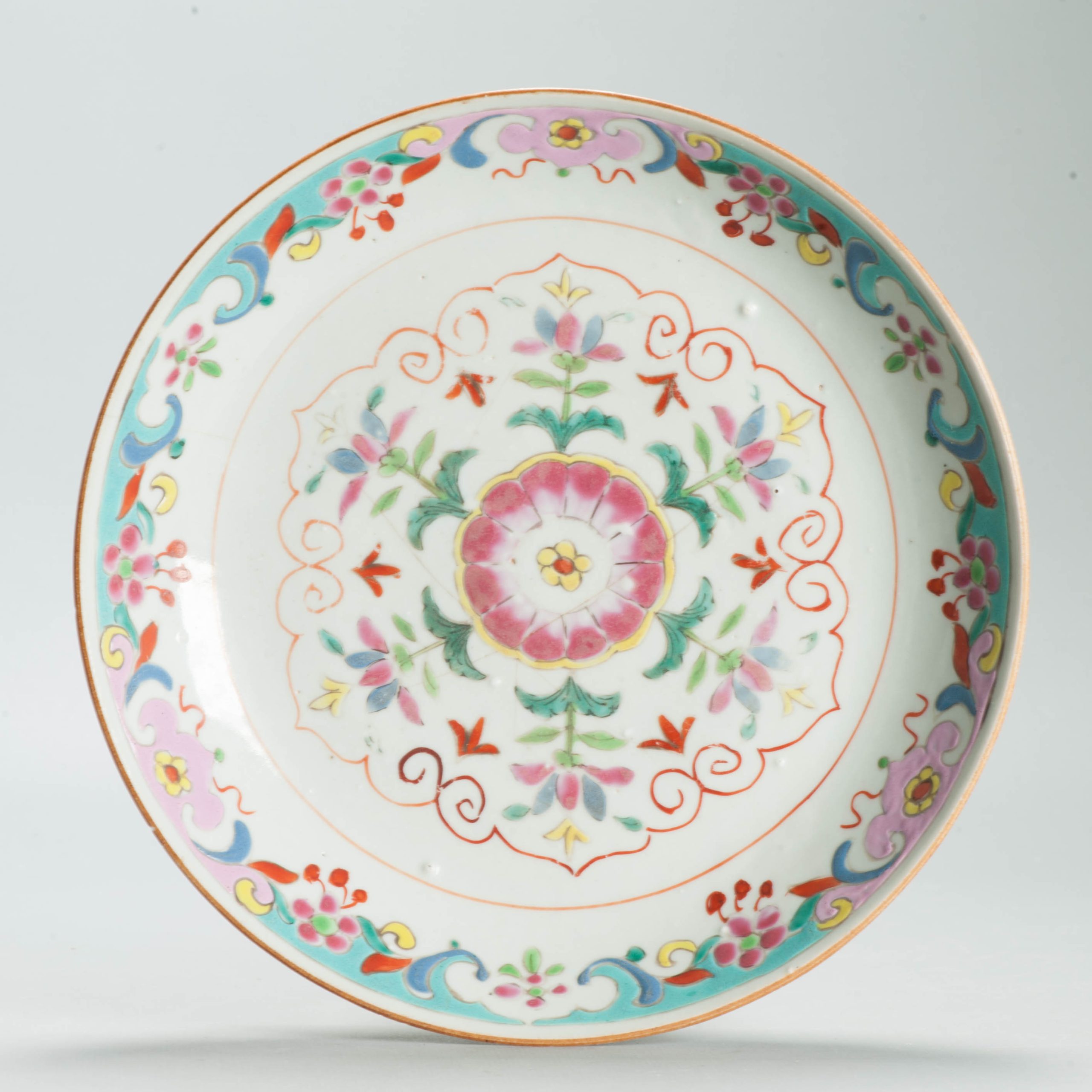 Antique 18C Qianlong period Chinese Porcelain SE Asia Famille Rose Plate