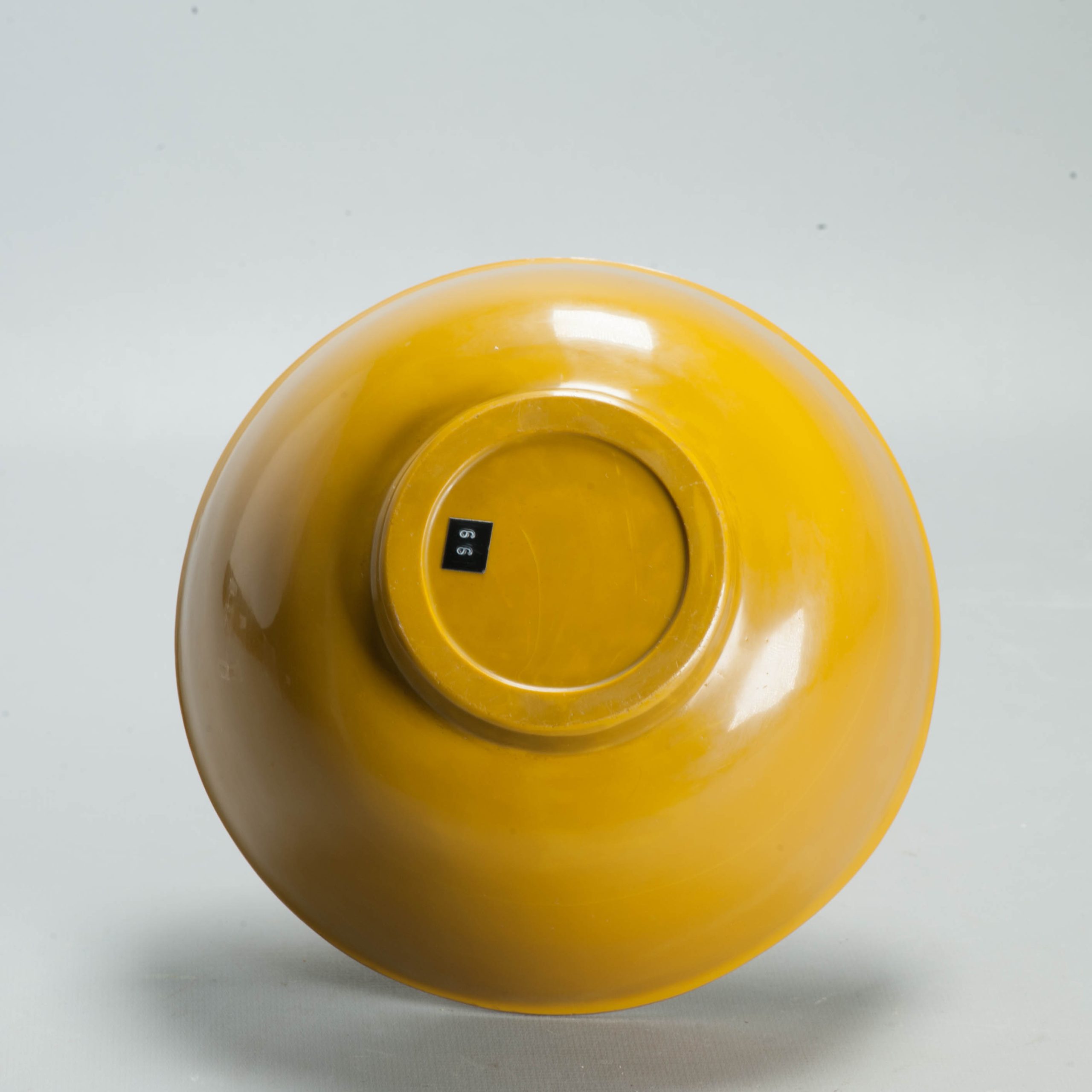 Antique Chinese 19th/20th Century Peking Glass Bowl Mustard Yellow Monochrome