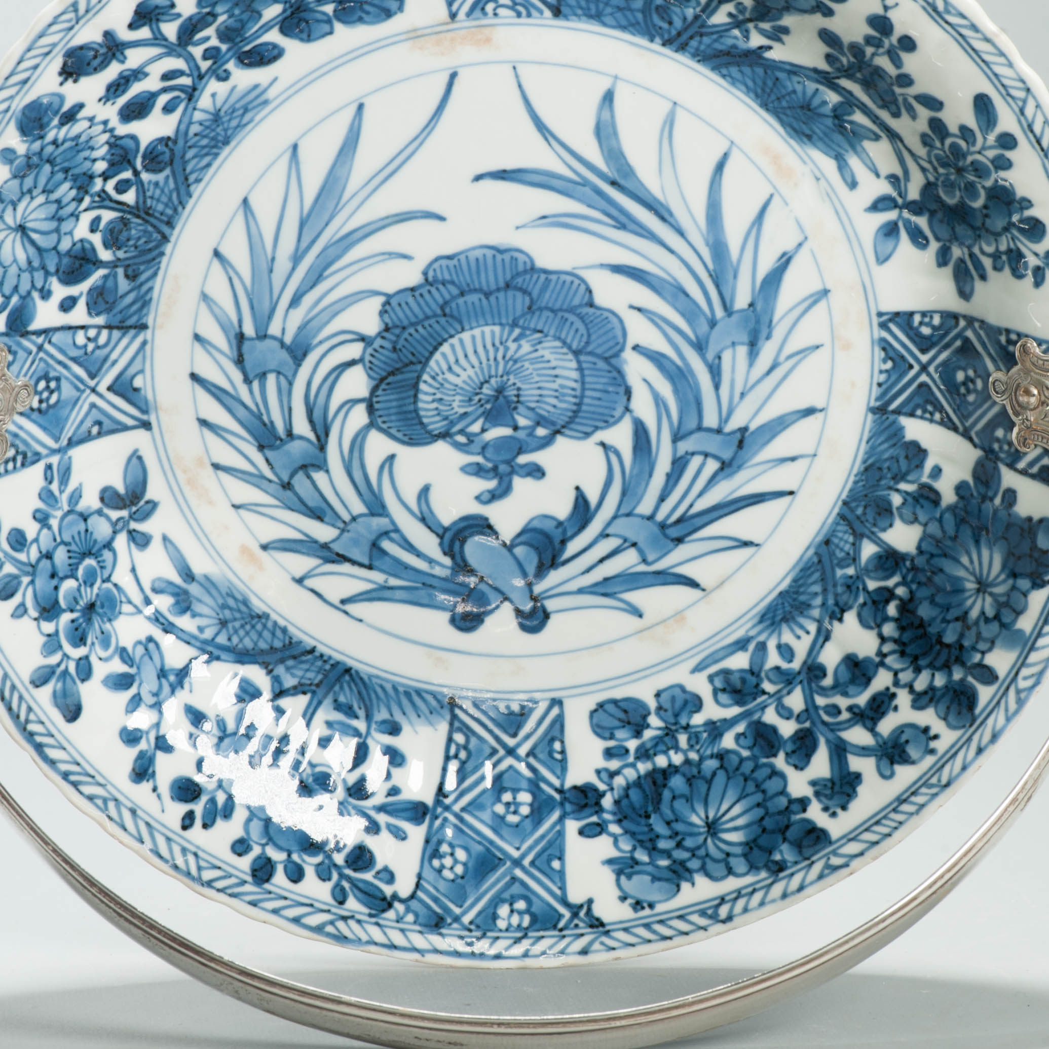 Antique Chinese 1700 Kangxi Blue & White Porcelain Dish Qing Silver Marked - Image 2