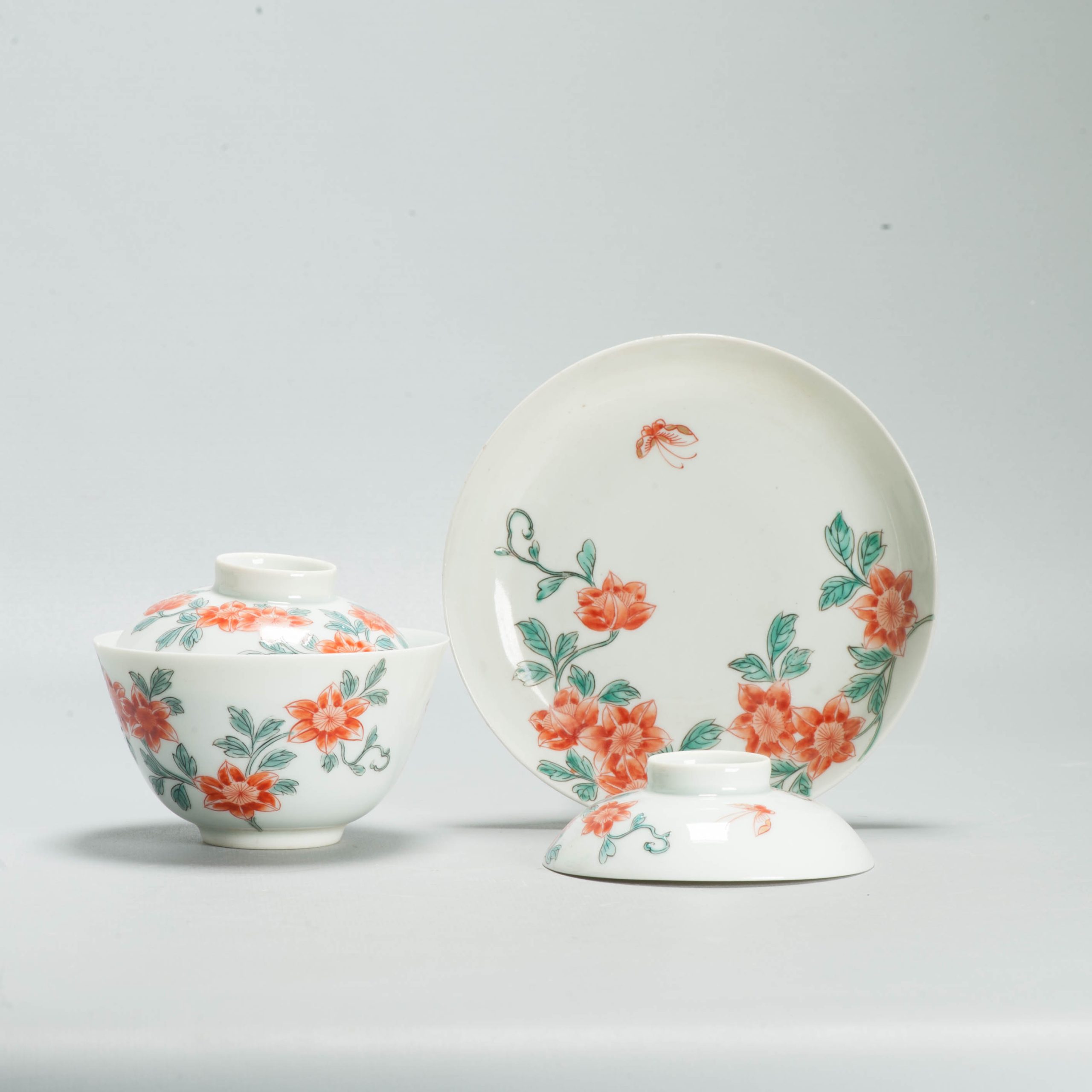Antique Chinese Porcelain Gaiwan Tea Bowl Famille Verte Flowers Butterflies - Image 6