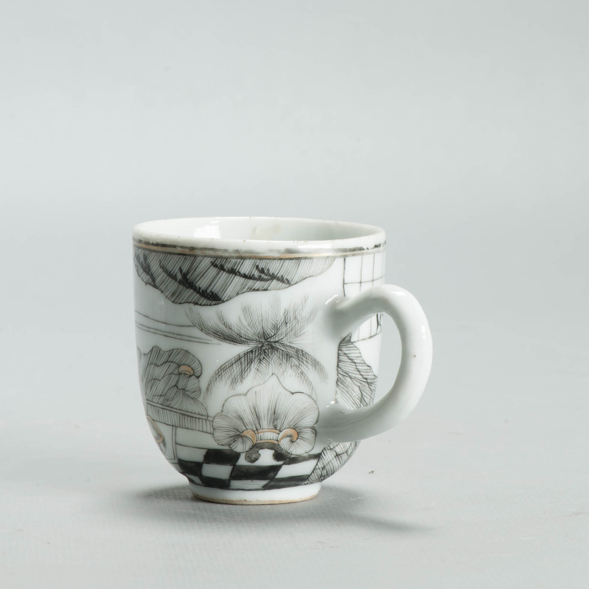 Antique 1730-50 Chinese Porcelain Coffee Cup Encre de Chine Figural Scene - Image 8