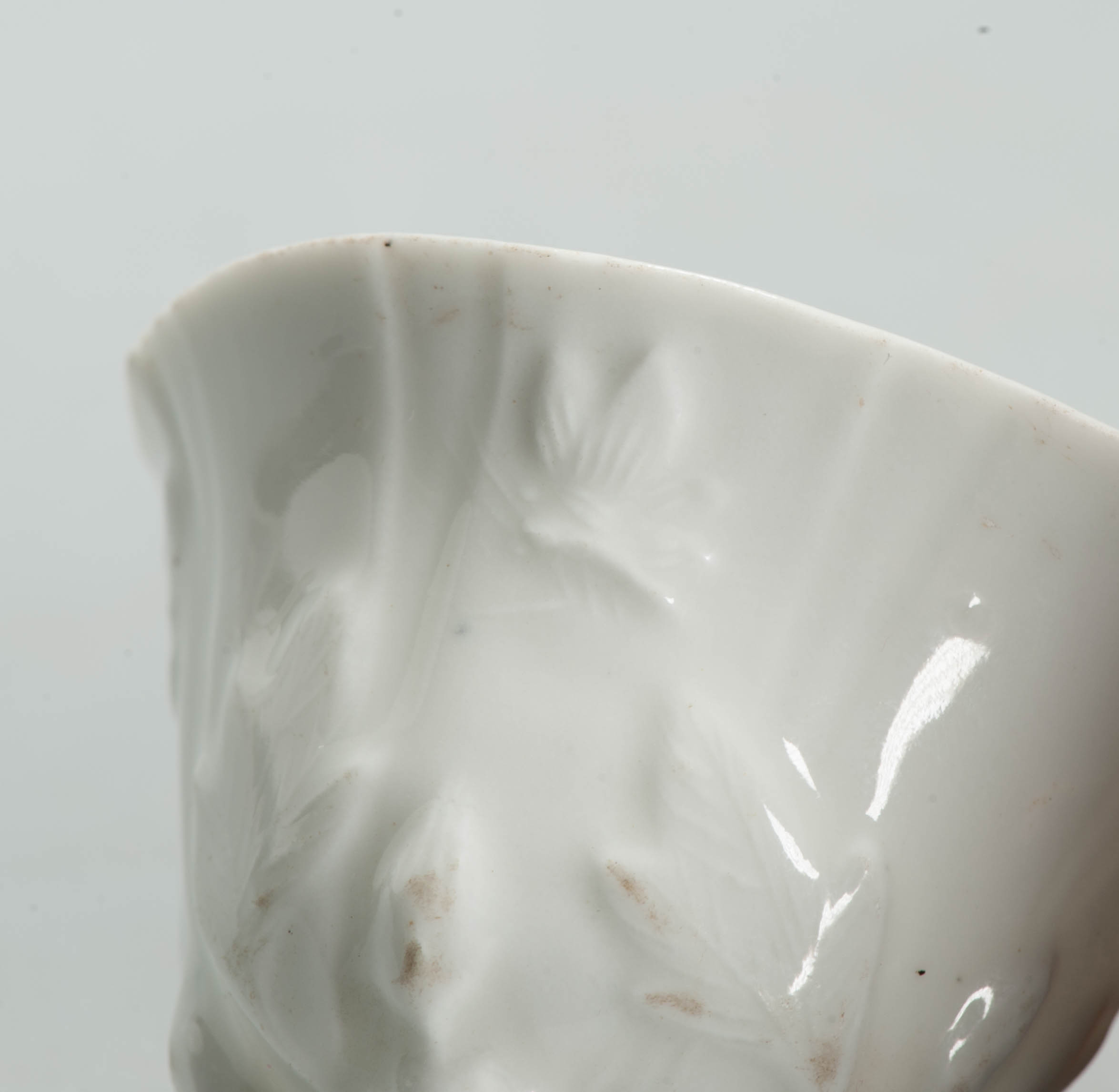 Antique Chinese Rare 17th C Dehua Blanc de Chine Libation Cup Flowers Insects - 图片 7
