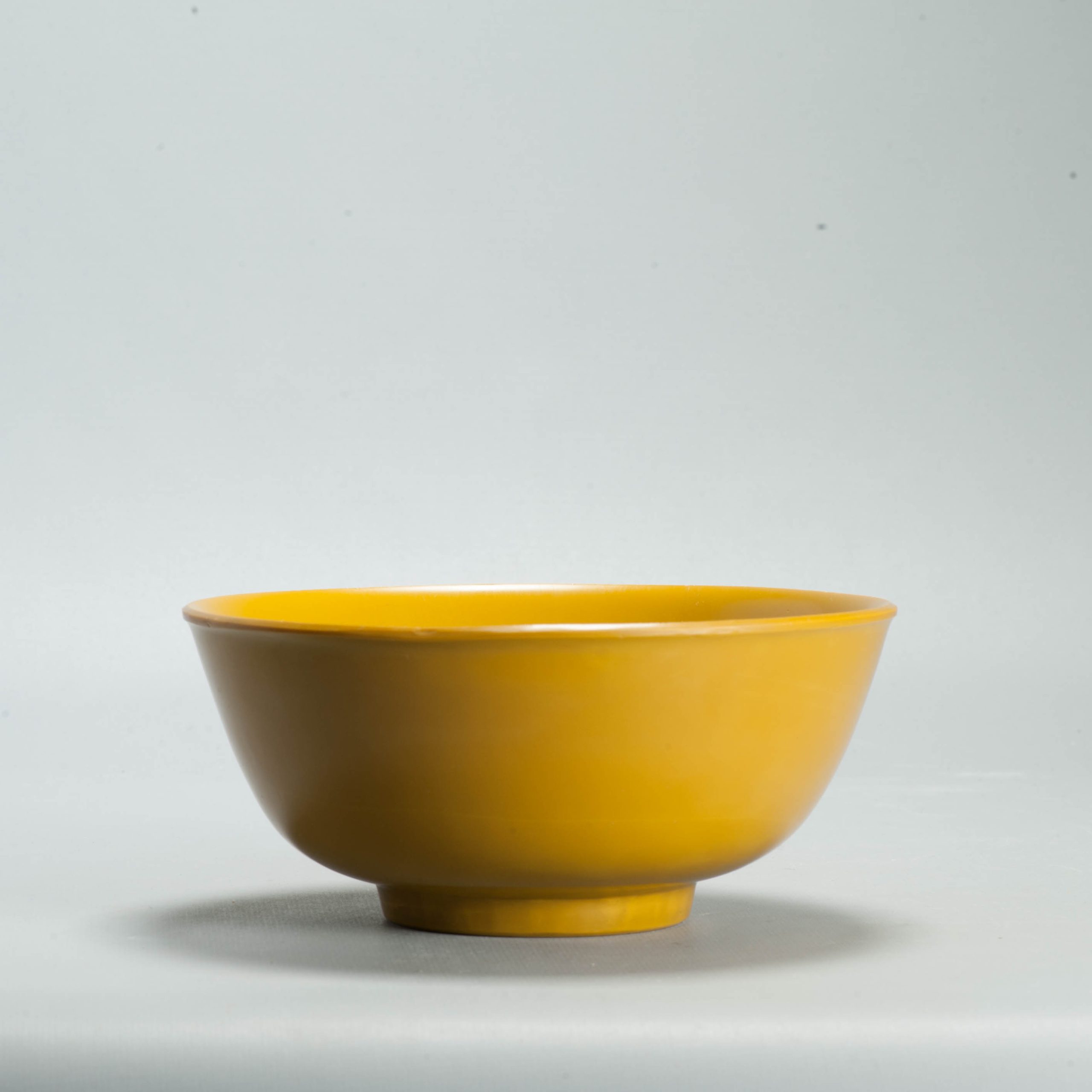 Antique Chinese 19th/20th Century Peking Glass Bowl Mustard Yellow Monochrome - Image 6