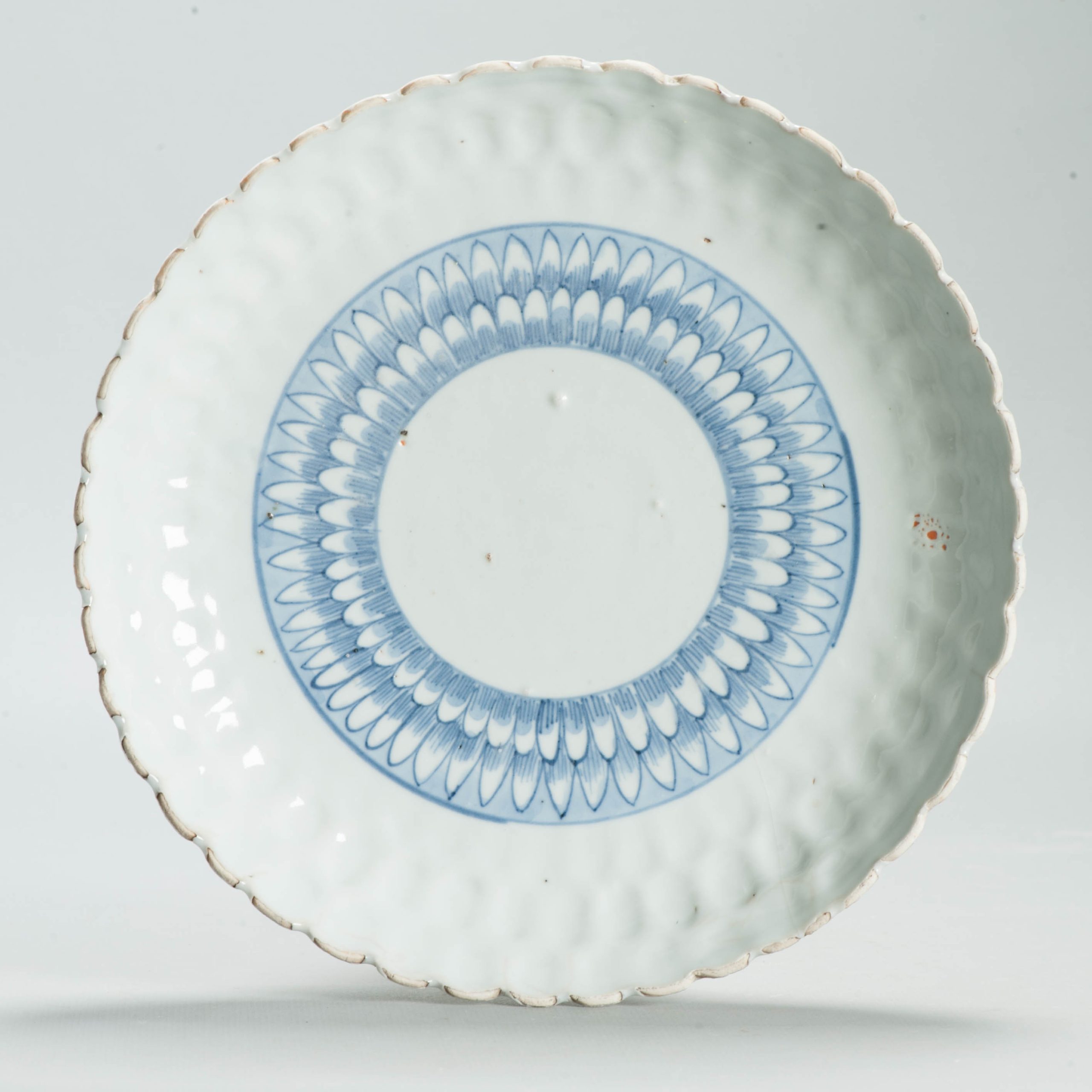 Antique Ming Wanli Chinese Kraak Porcelain Blue White Chrysanthemum Plate