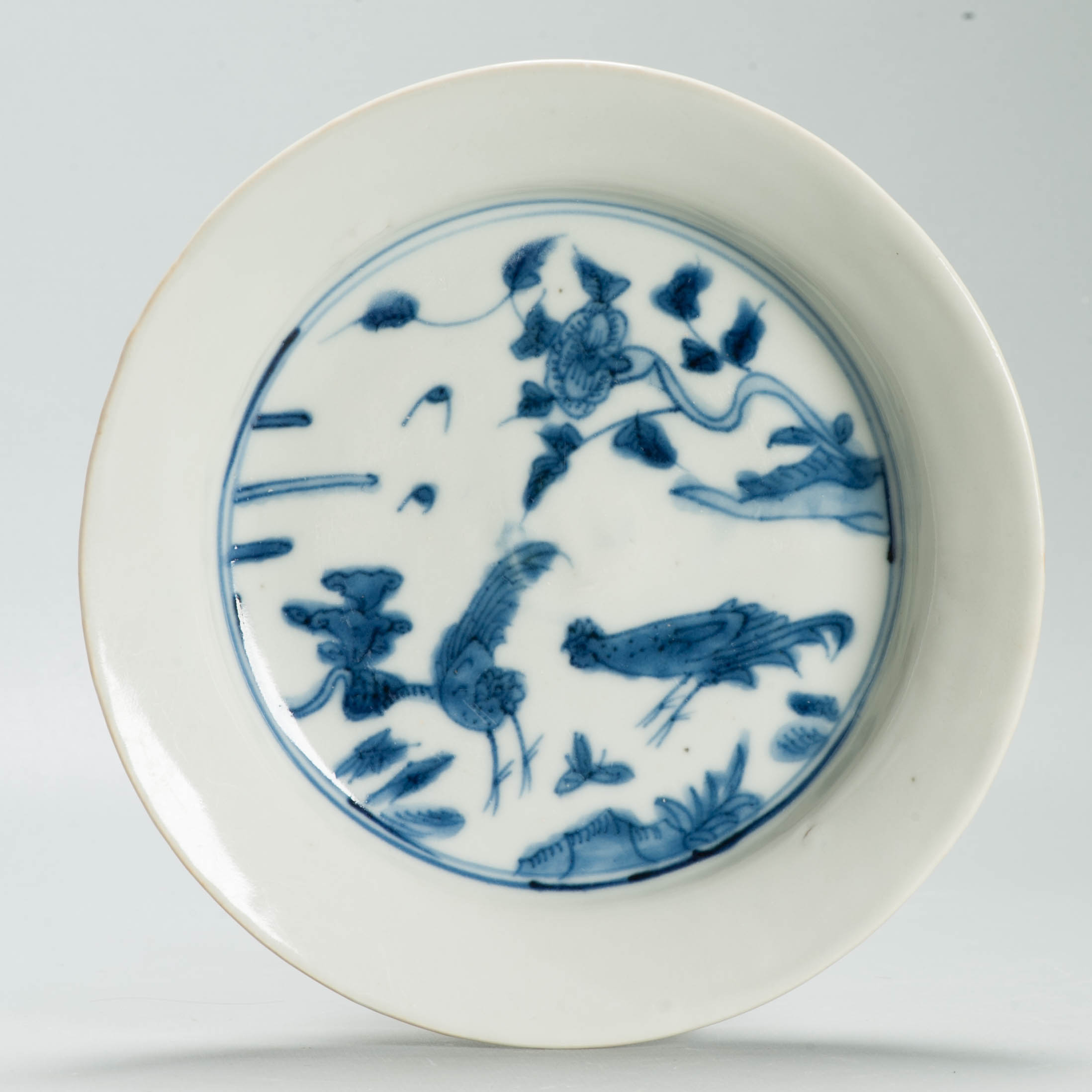 Antique Chinese Ming Swatow Zhangzhou Blue White Porcelain Dish Roosters 16/17C