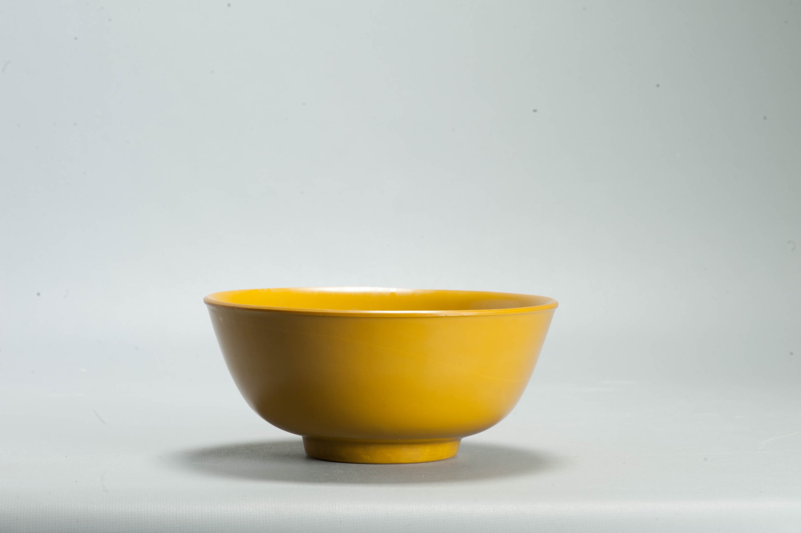 Antique Chinese 19th/20th Century Peking Glass Bowl Mustard Yellow Monochrome - Image 11