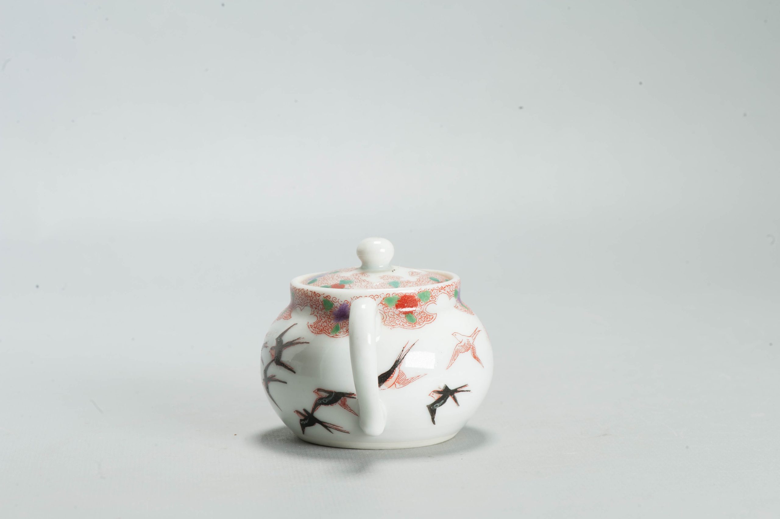 Antique 19th/20th c Period Japanese Porcelain Kutani Teapot with Birds - Image 7