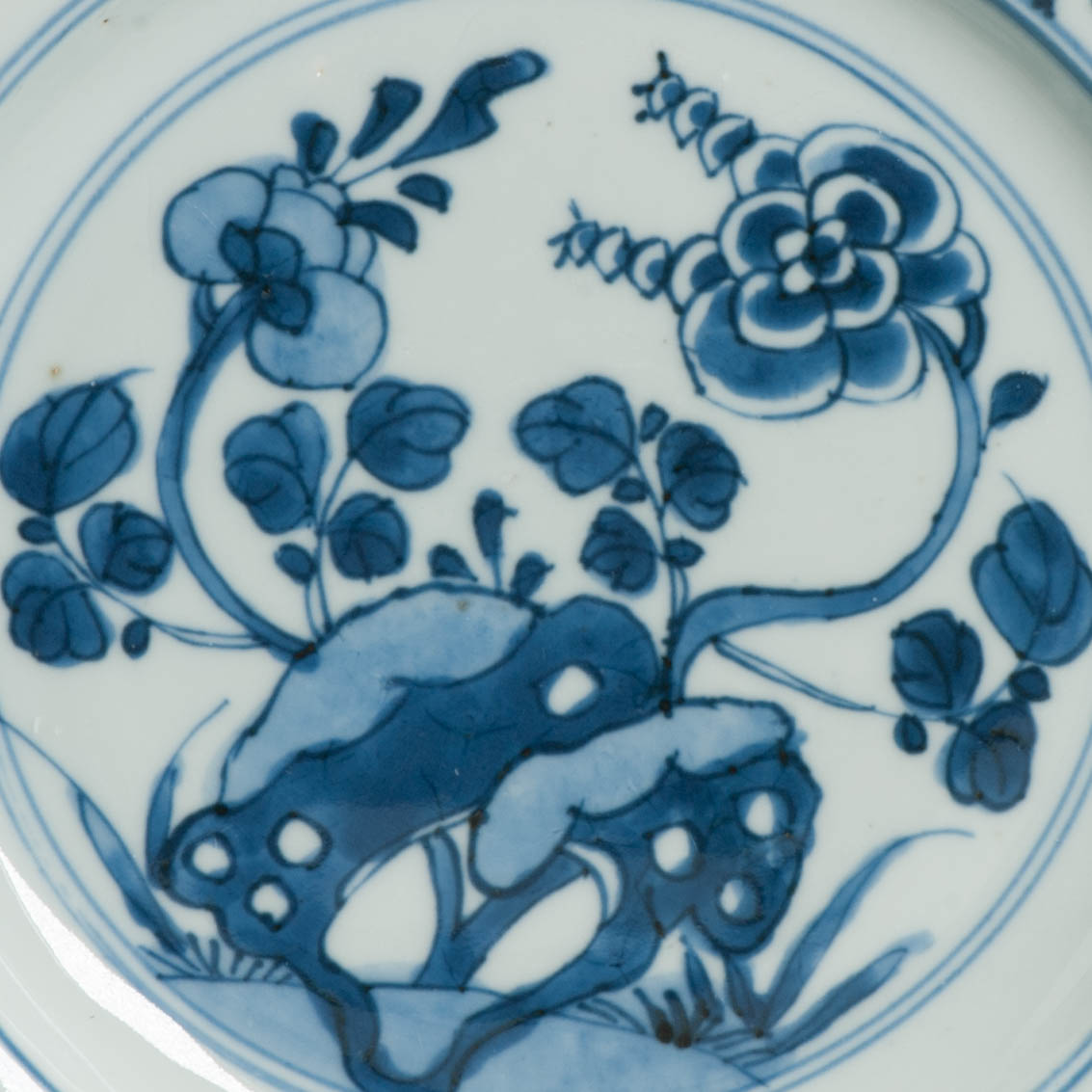 Antique Chinese Kangxi Period Blue White Porcelain Dish Floral Garden Qing - Image 4
