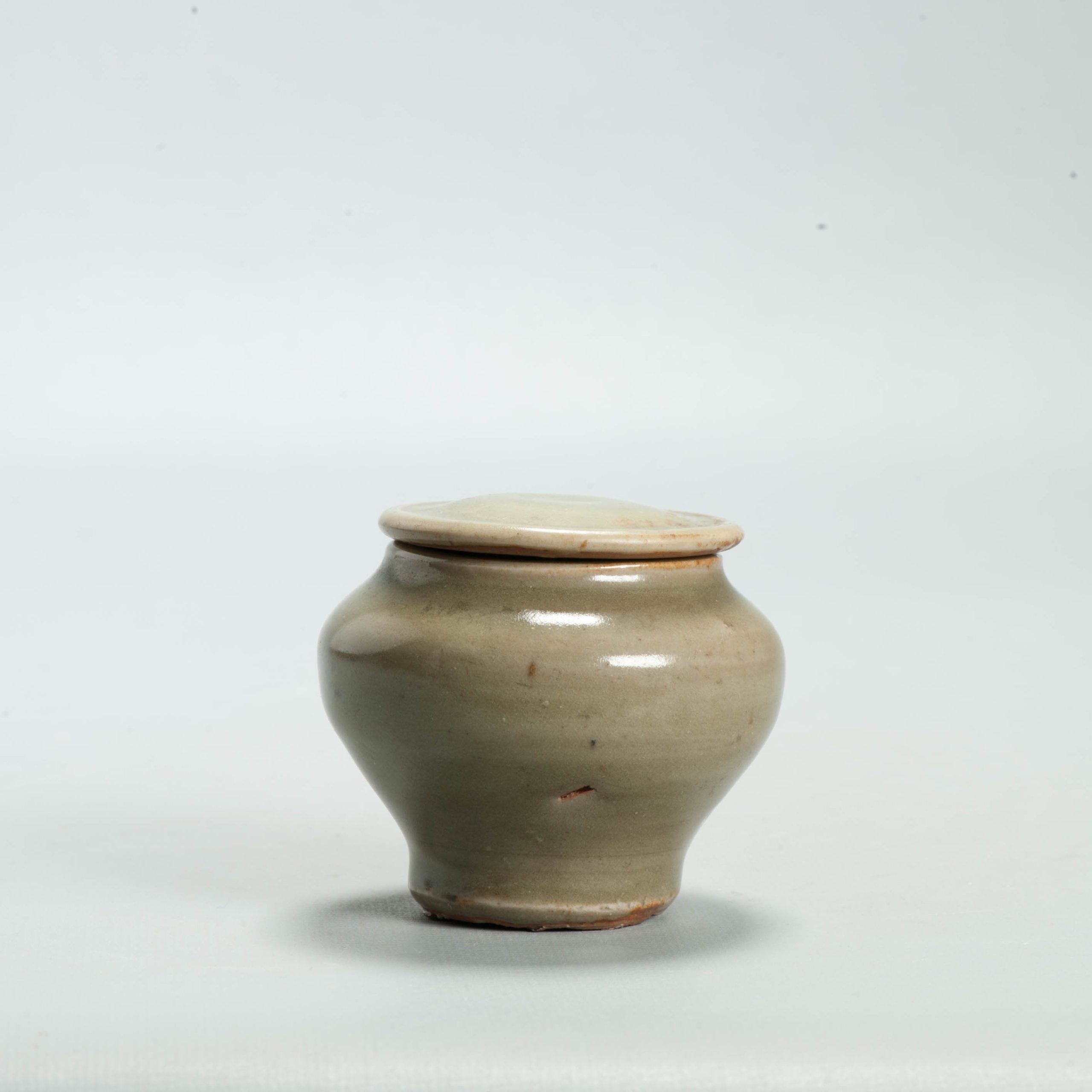 Antique Chinese Yuan or Ming period Celadon Longquan Jar Cup Ming - Image 13