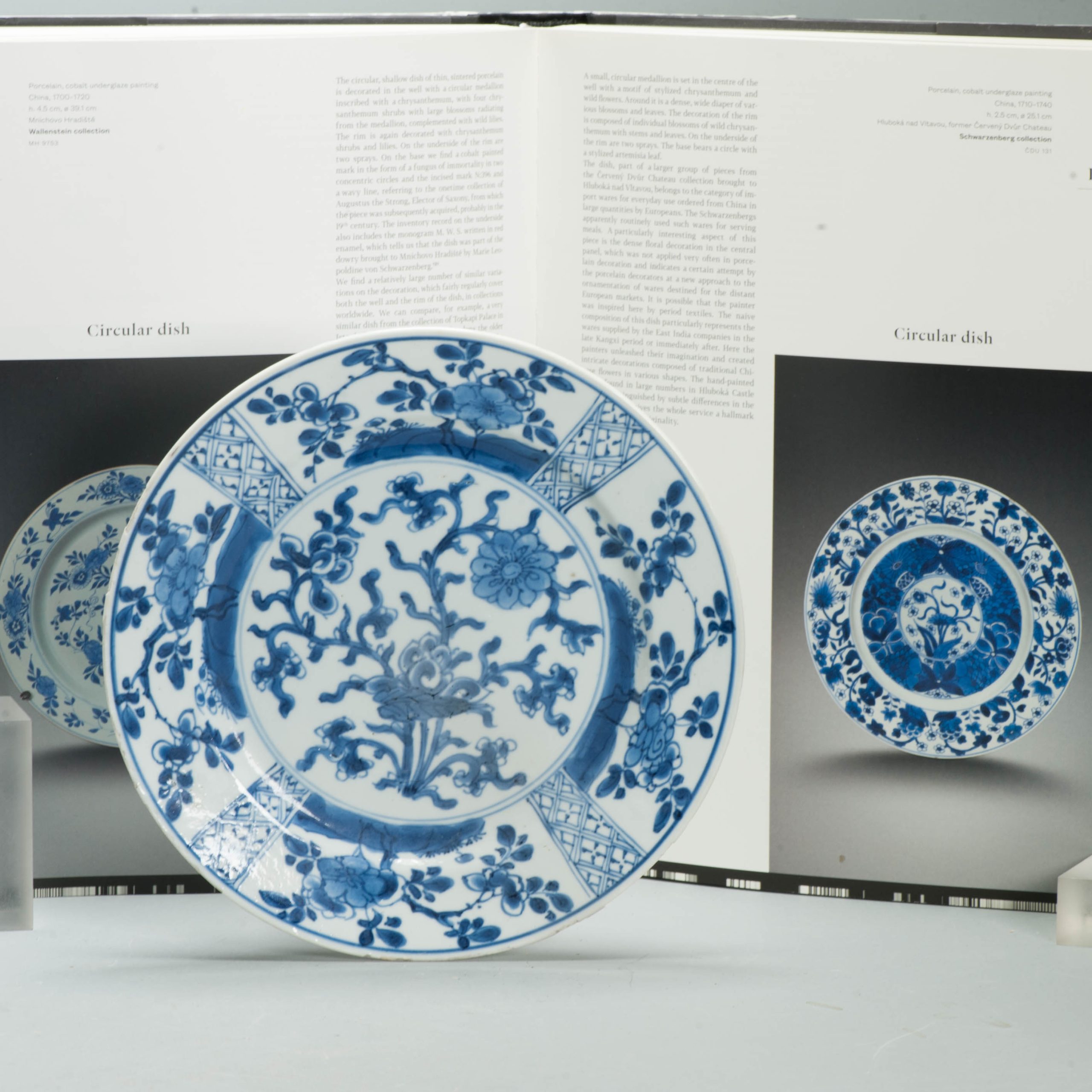 Antique ca 1700 Kangxi Blue and White Floral dish Chinese Porcelain Marked Base - Image 4