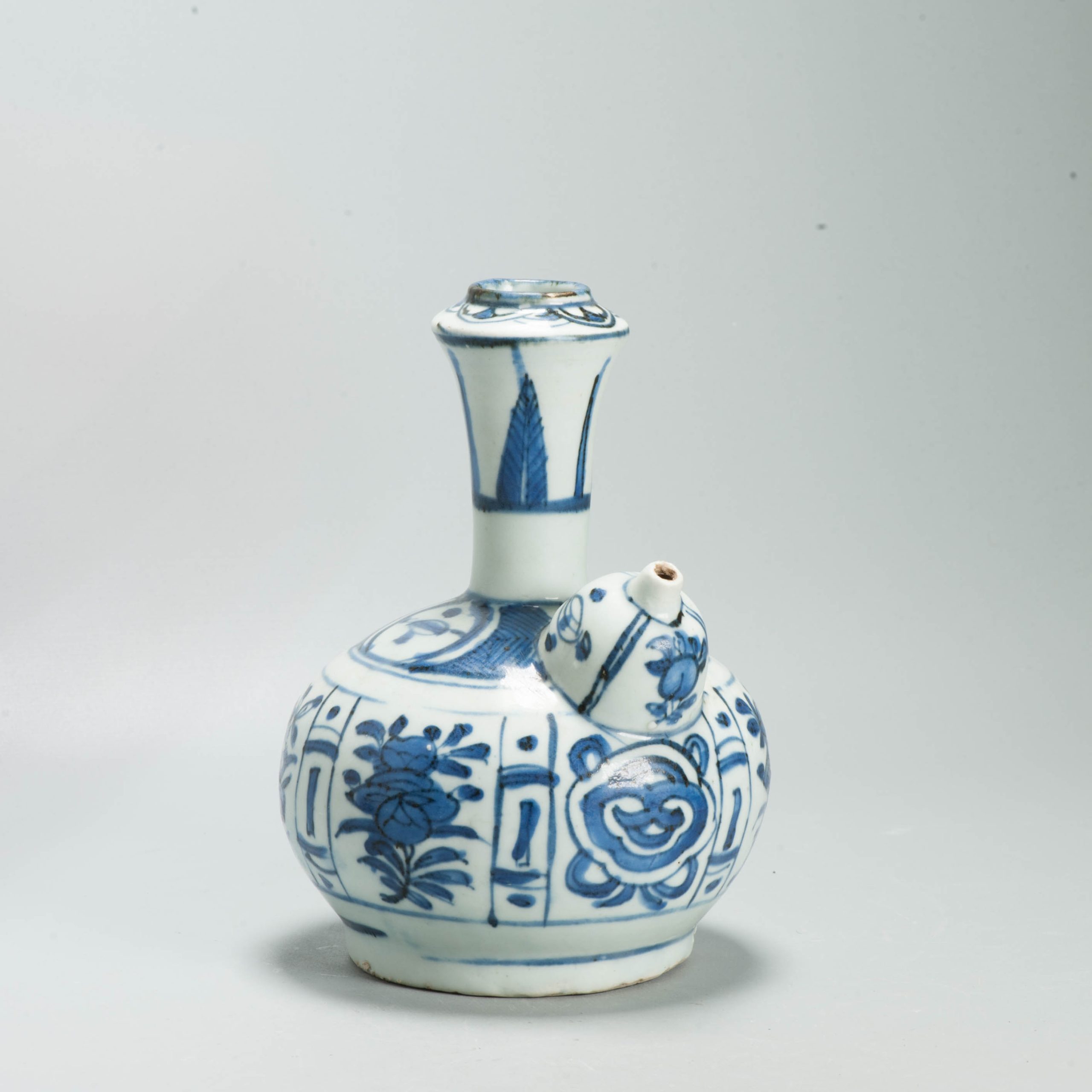 Antique Chinese Porcelain Large Kraak Ghendi porcelain Blue and White - Image 14