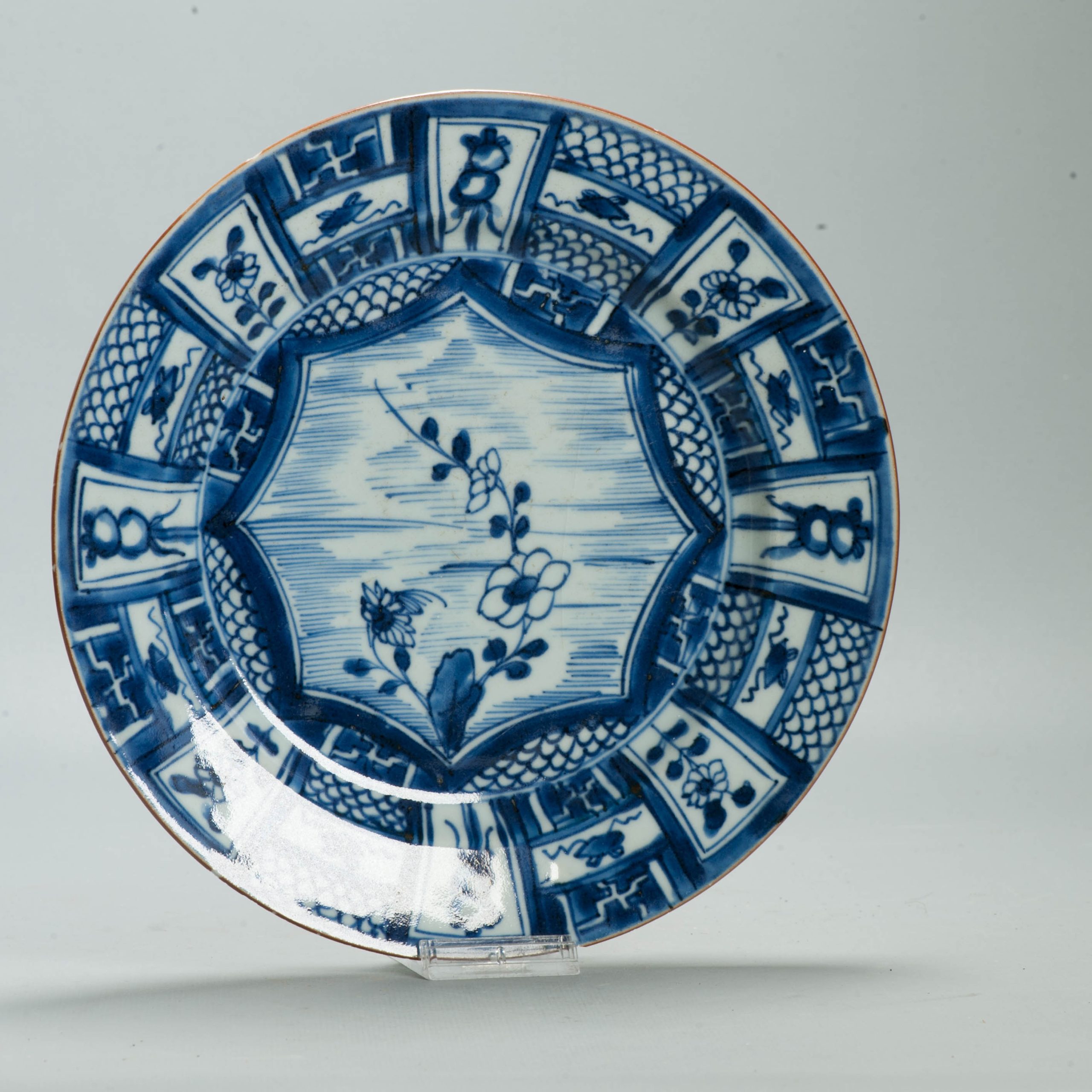 Antique ca 1700 Kangxi Blue and White Floral dish Chinese Porcelain Marked Base - 图片 2
