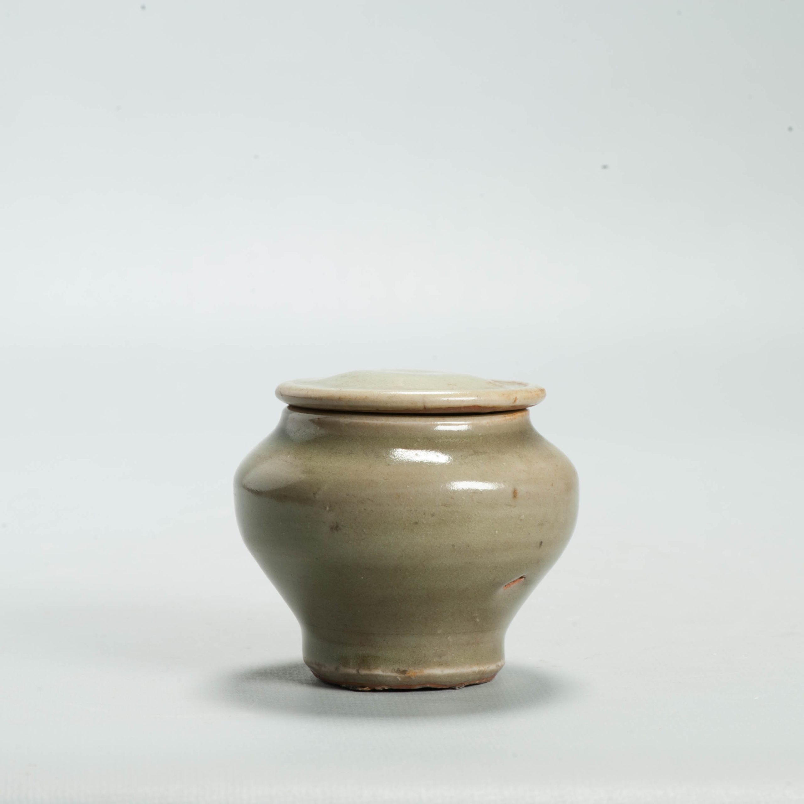 Antique Chinese Yuan or Ming period Celadon Longquan Jar Cup Ming - Image 14