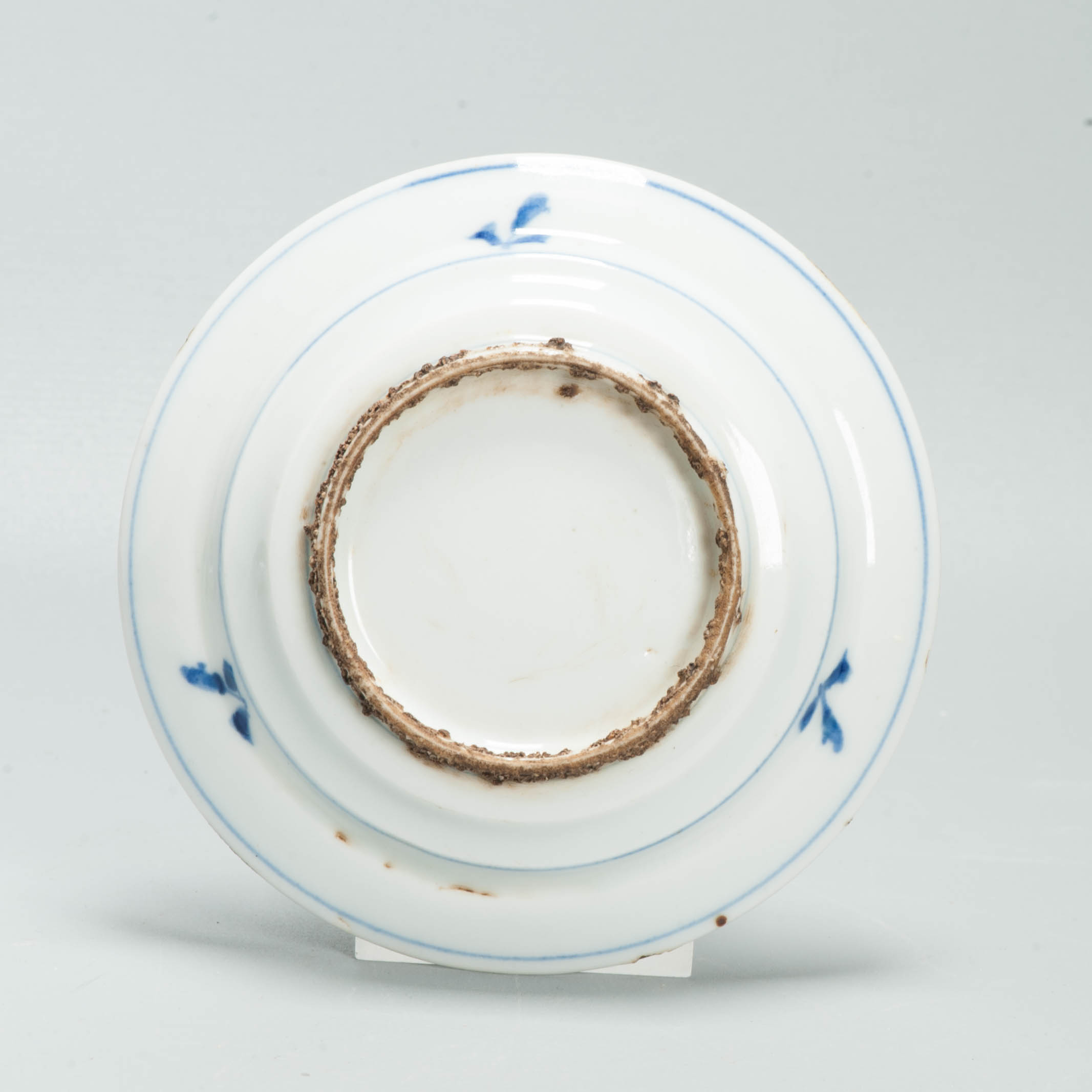 Chinese Blue & White Porcelain Plate Ming-Style Floral Design 20th/21st Century