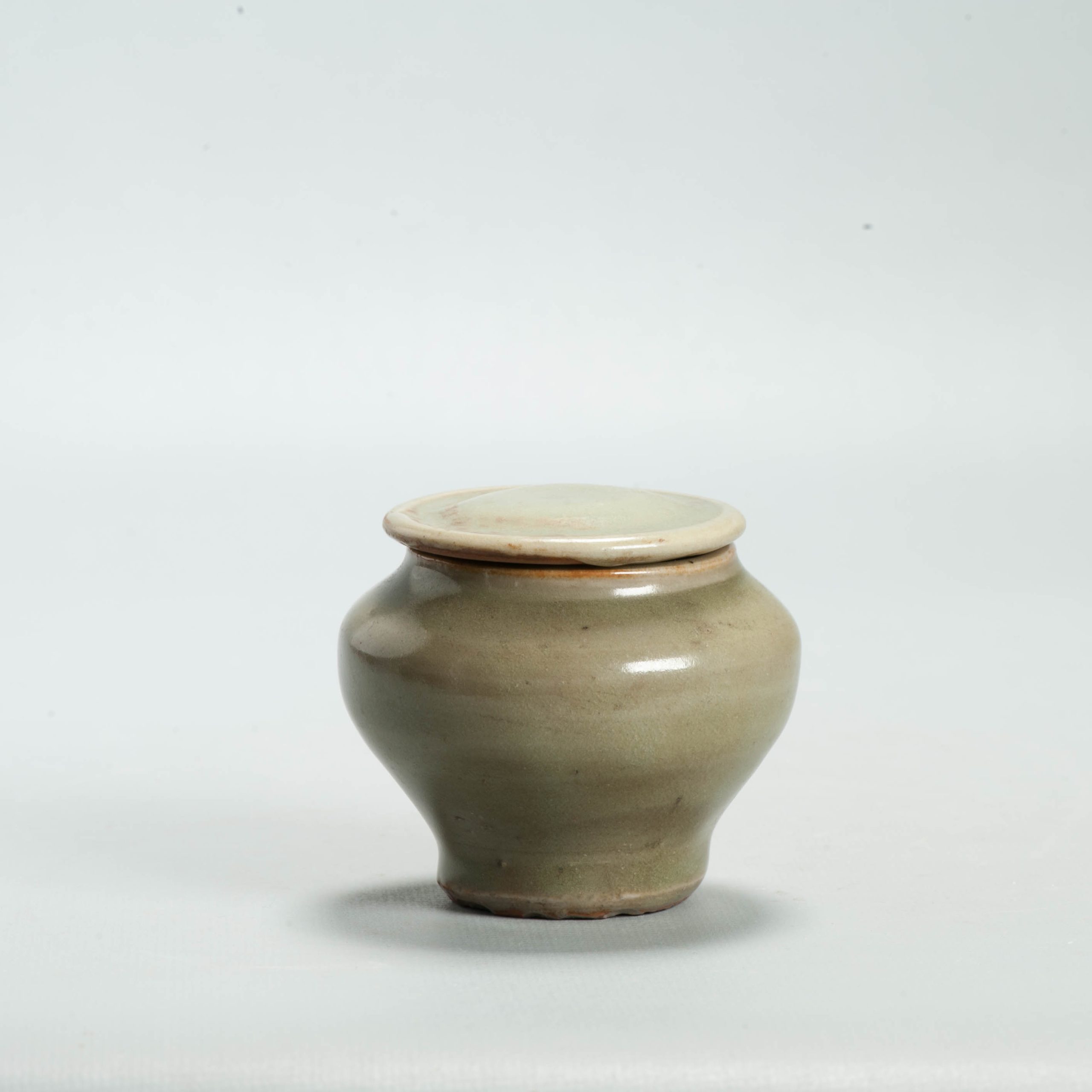 Antique Chinese Yuan or Ming period Celadon Longquan Jar Cup Ming - Image 10
