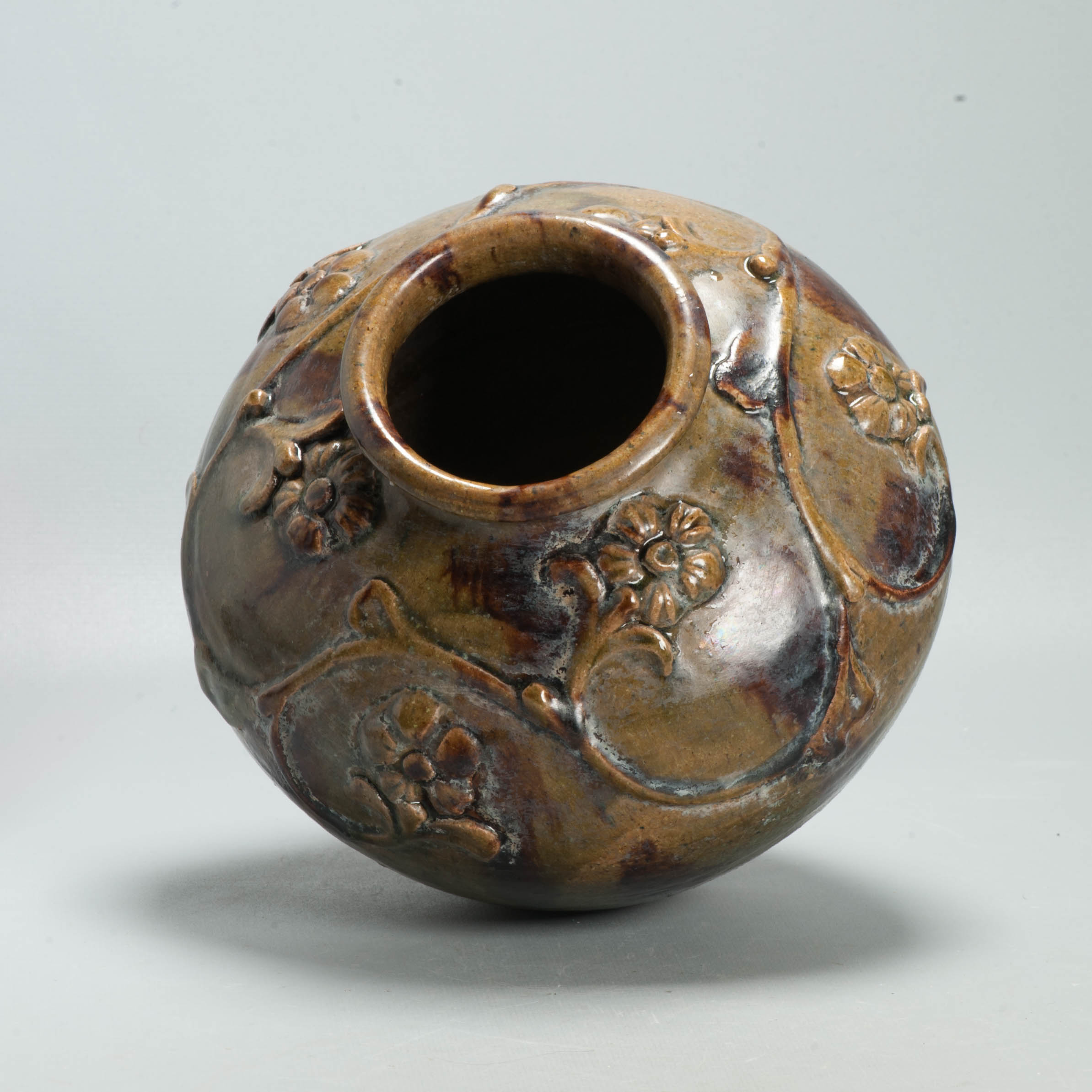 Antique Chinese Shiwan Stoneware Ming / Early Qing Tradecant Jar Pot - Image 4