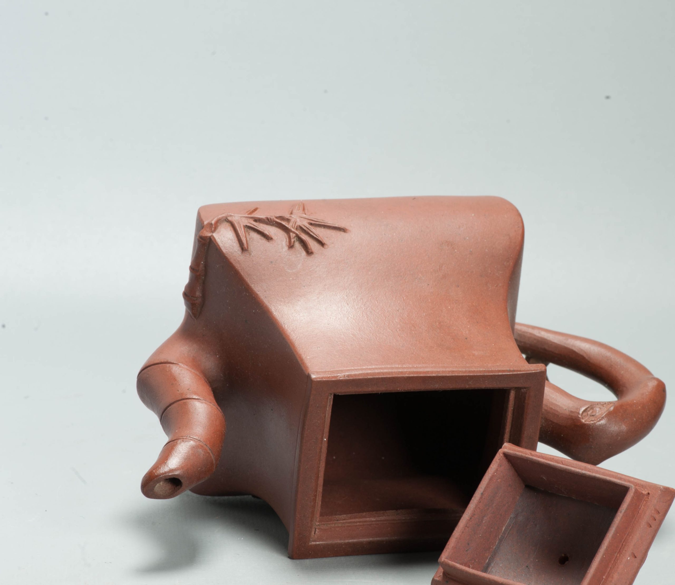 Vintage Chinese Yixing Zisha Clay Teapot Square Form Bamboo Flowers 20th Century - 图片 7