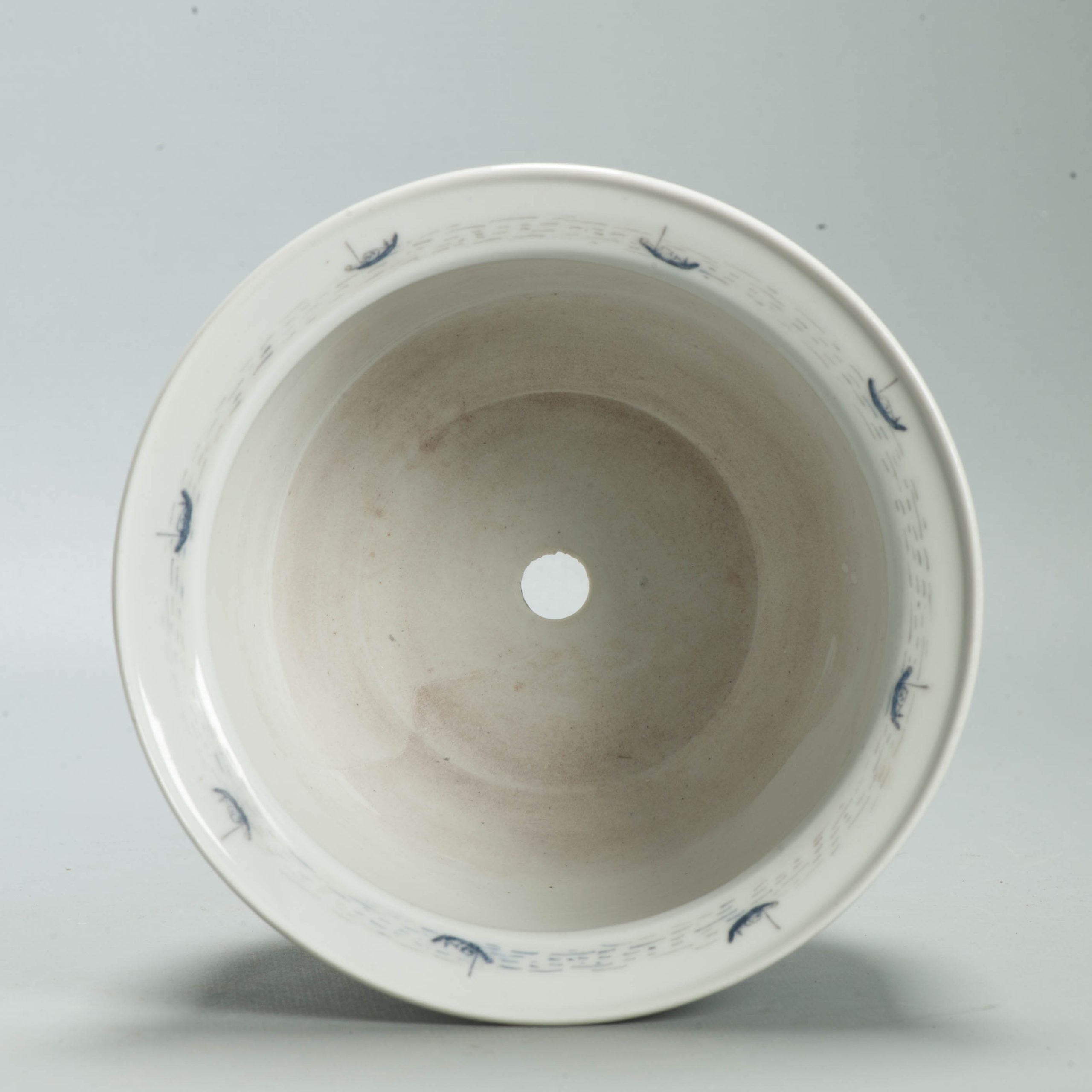 Hongs of Canton Chinese Blue and White 20th century JArdiniere. Classic scene - Image 12