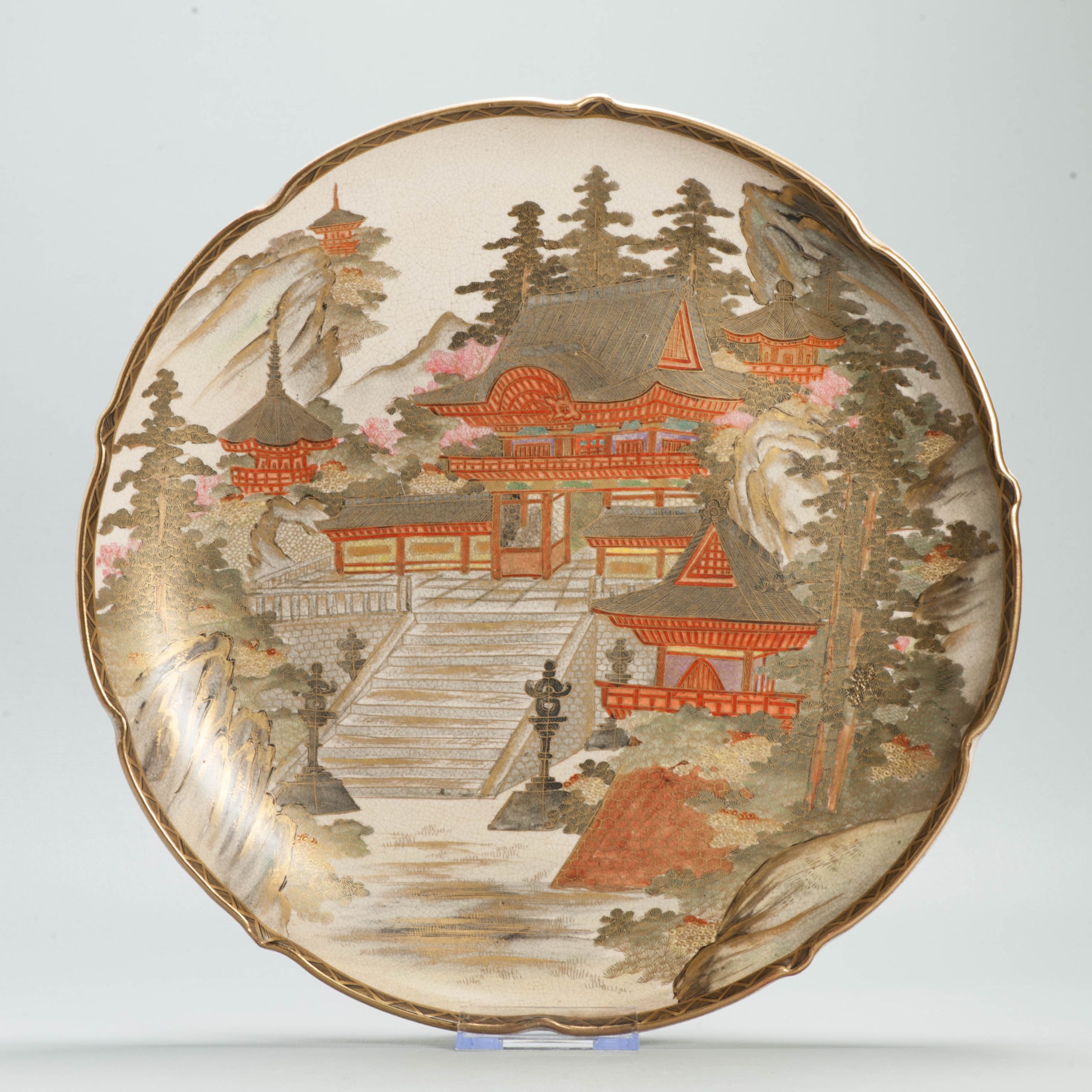 Antique Japanese Satsuma Charger 31cm Meiji Period Figural Plate Gilt Decoration