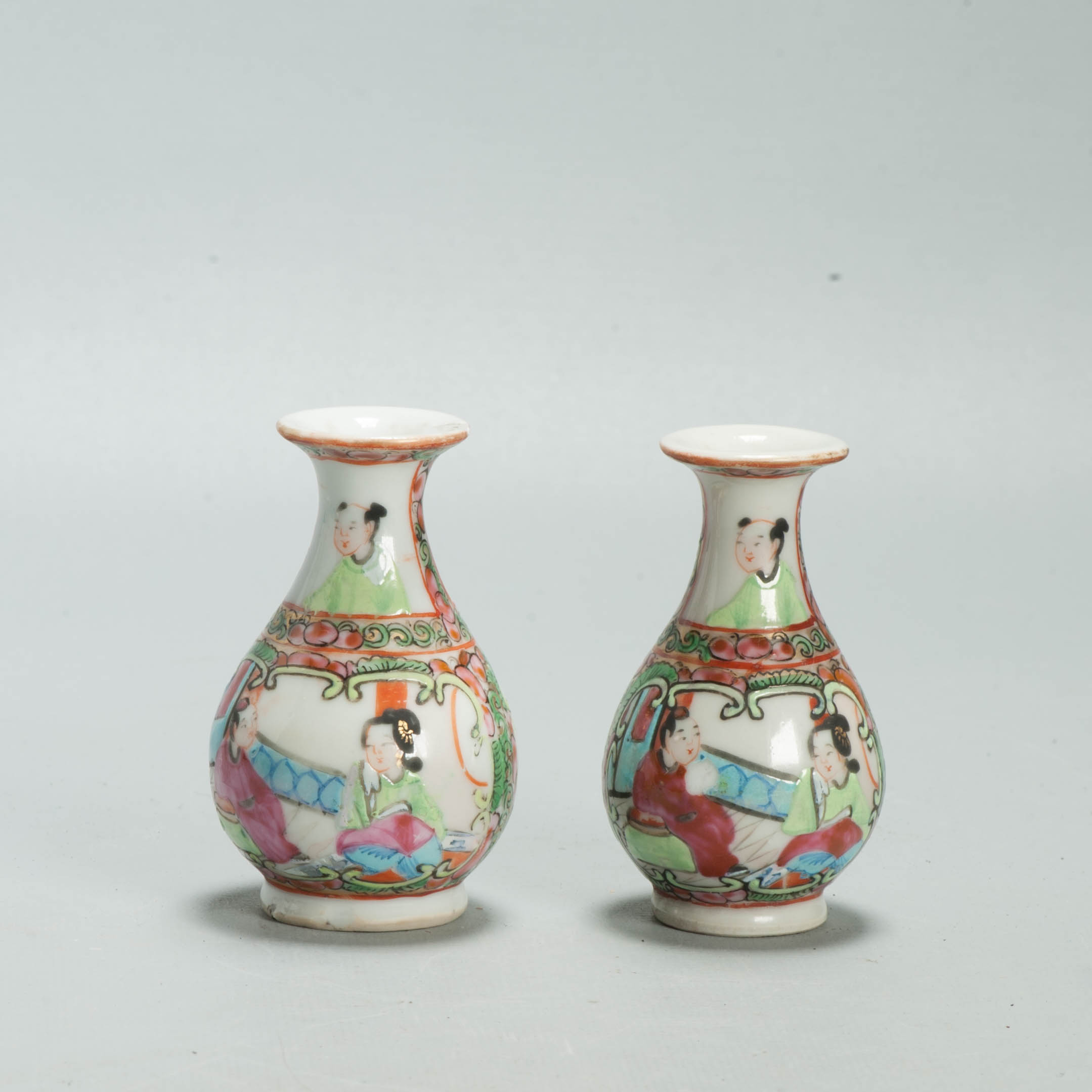 Pair Chinese Canton Famille Rose Porcelain Vases 19th to Early 20th Century Qing