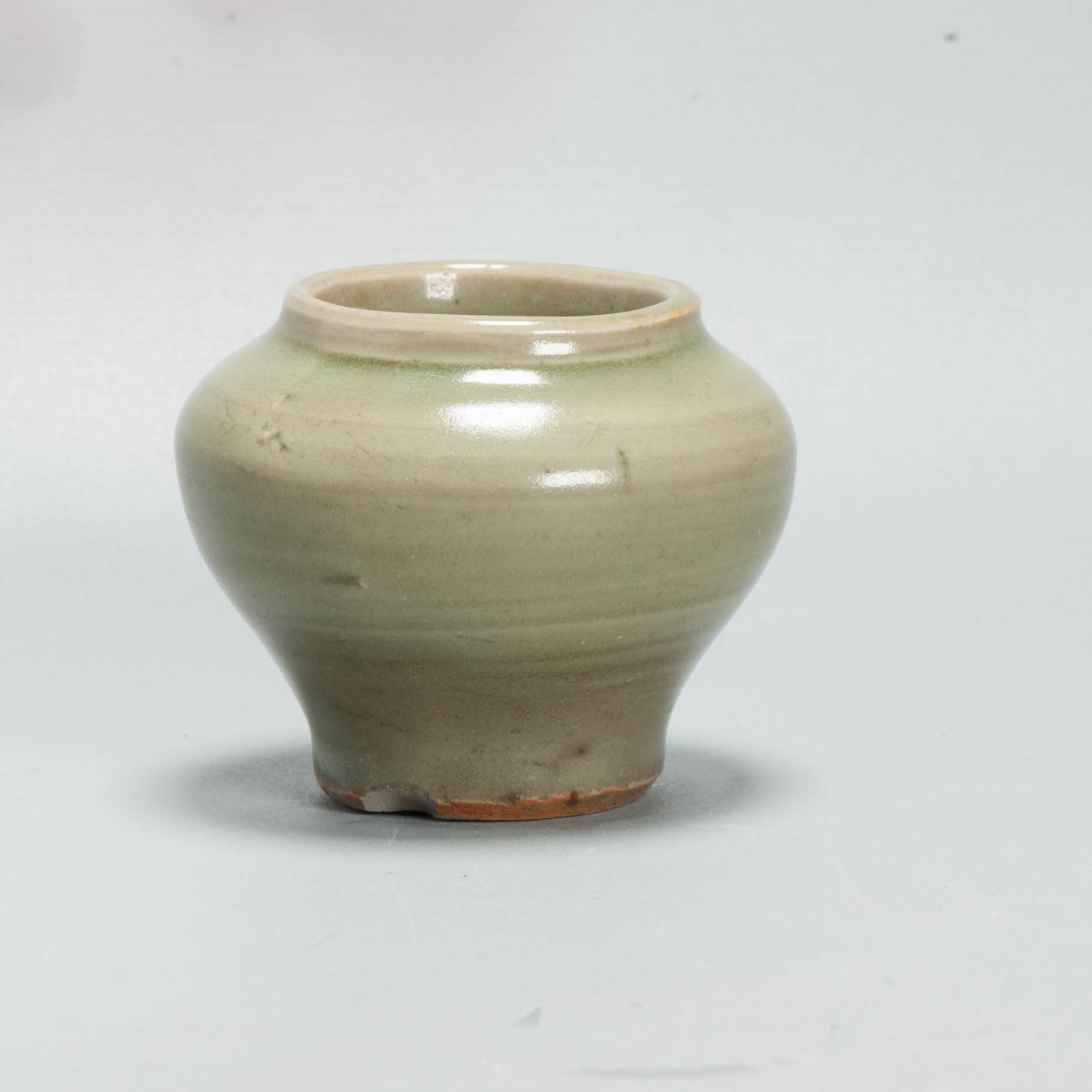 Antique Chinese Ming period Celadon Longquan baluster-shaped jarlet - Image 12