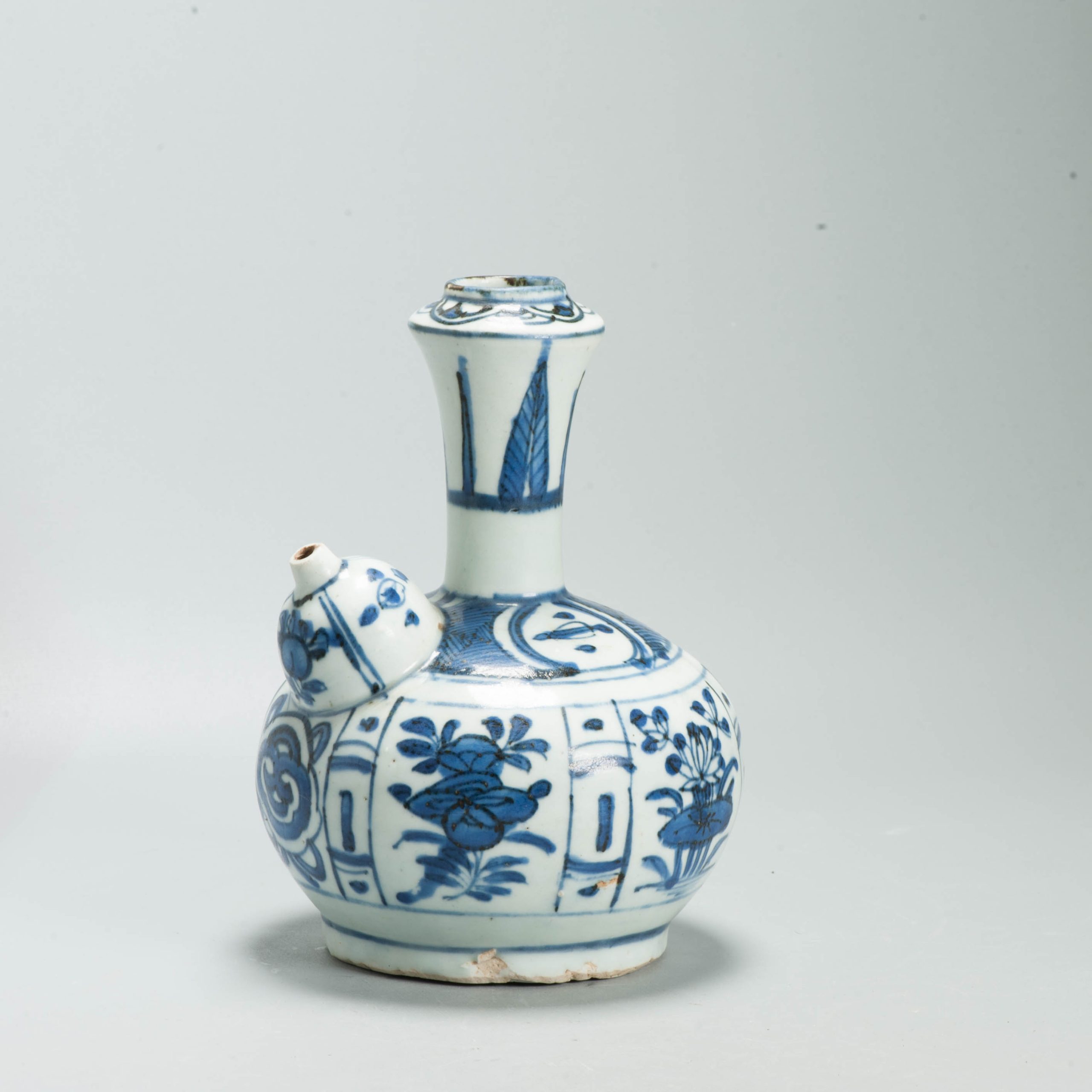 Antique Chinese Porcelain Large Kraak Ghendi porcelain Blue and White - Image 10