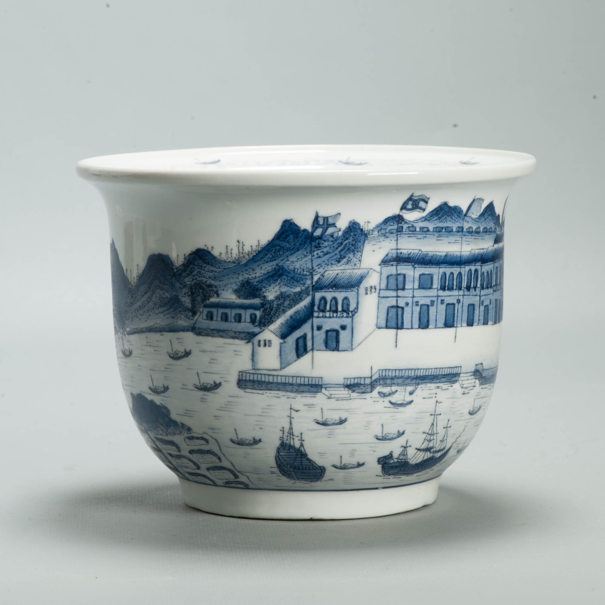 Hongs of Canton Chinese Blue and White 20th century JArdiniere. Classic scene - Image 8