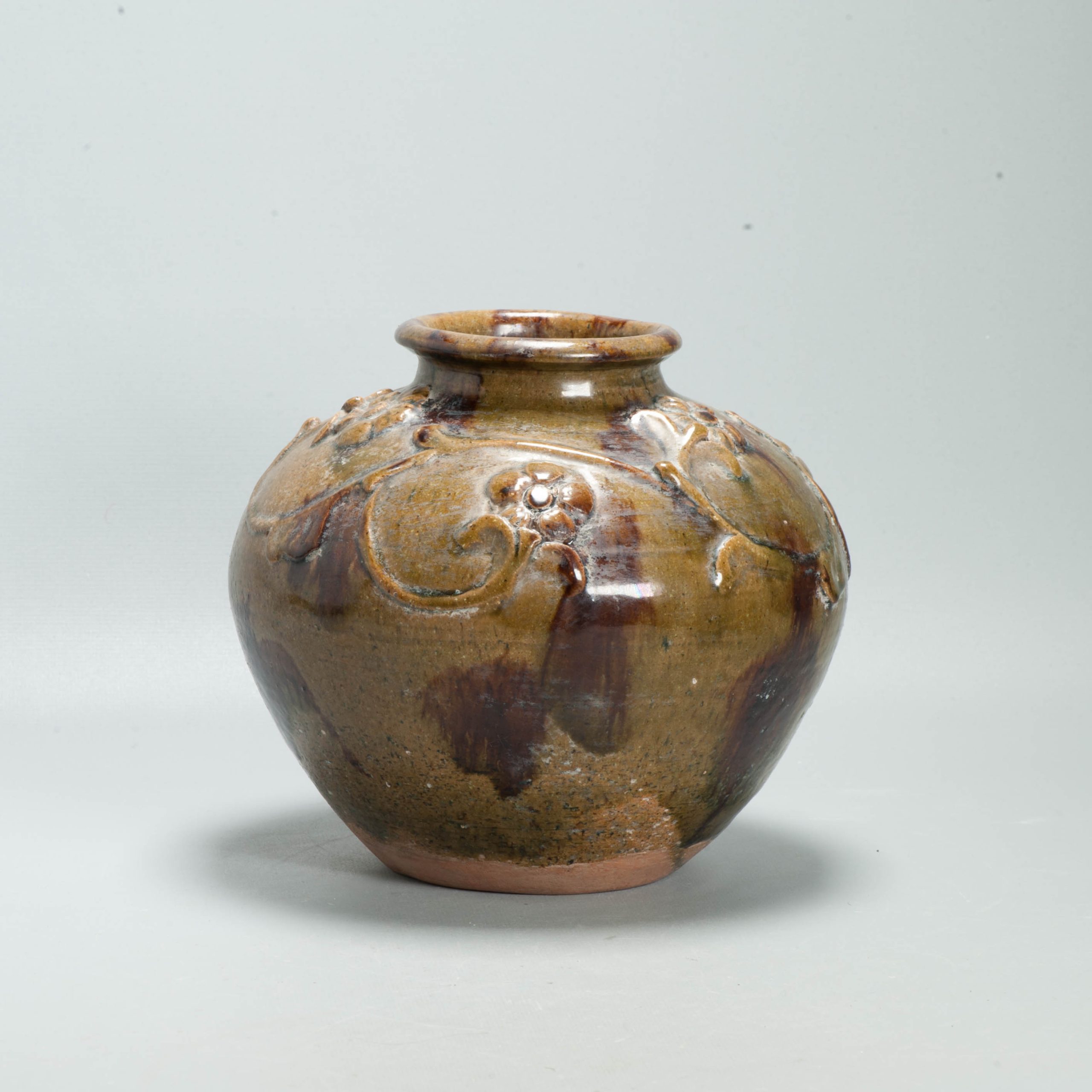 Antique Chinese Shiwan Stoneware Ming / Early Qing Tradecant Jar Pot - Image 11