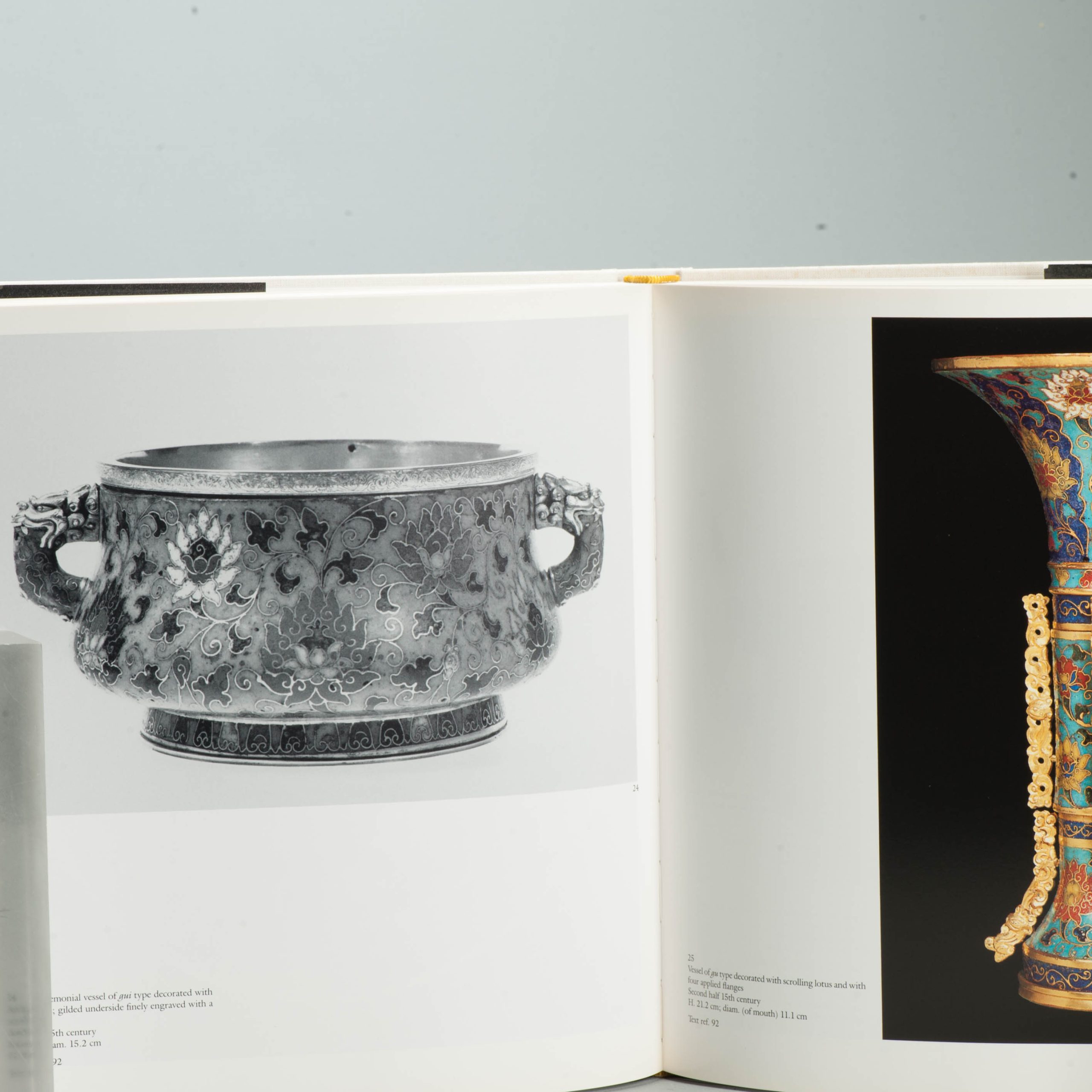 Reference Book Chinese Antique - Chinese Cloisonne: The Pierre Uldry Collection - 1991 Hong - Image 5