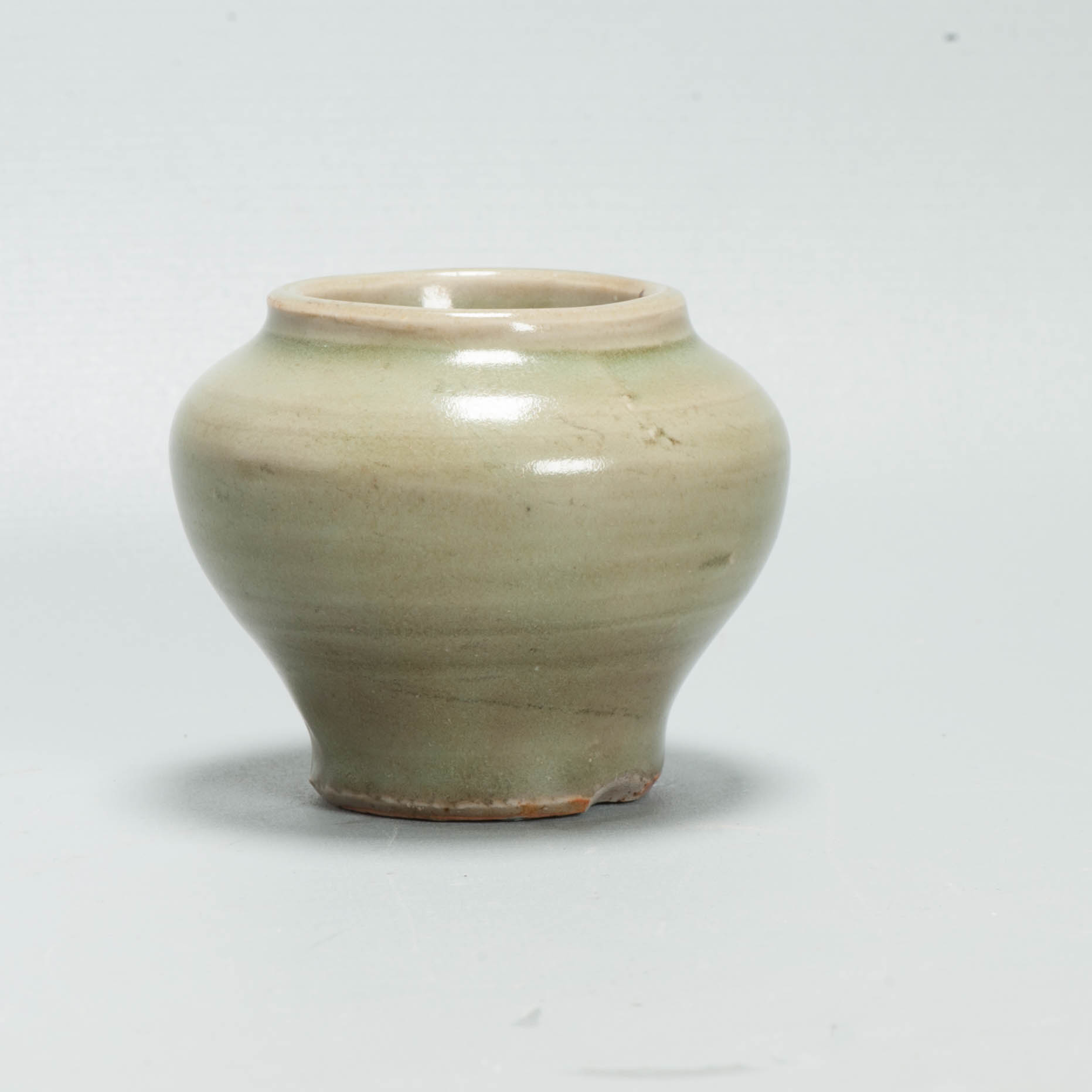 Antique Chinese Ming period Celadon Longquan baluster-shaped jarlet - Image 11