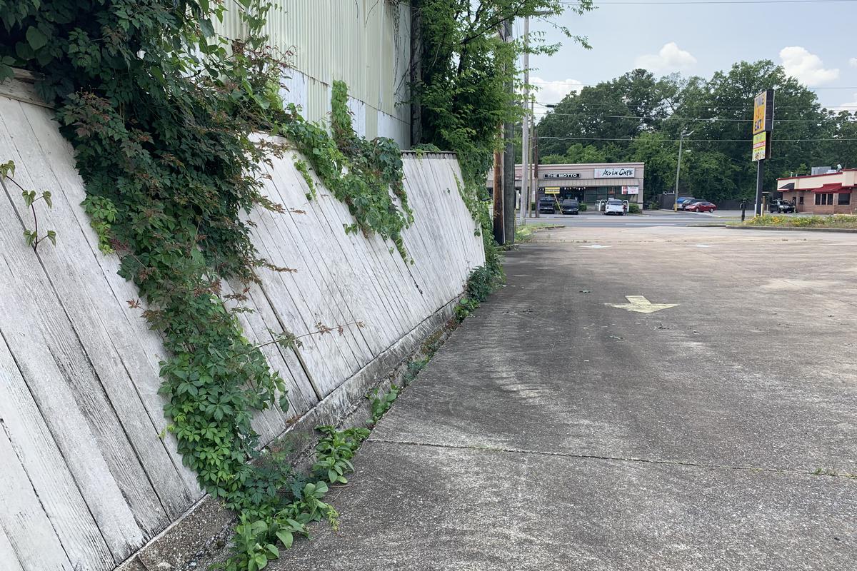 Image for skate spot Fence Wallride