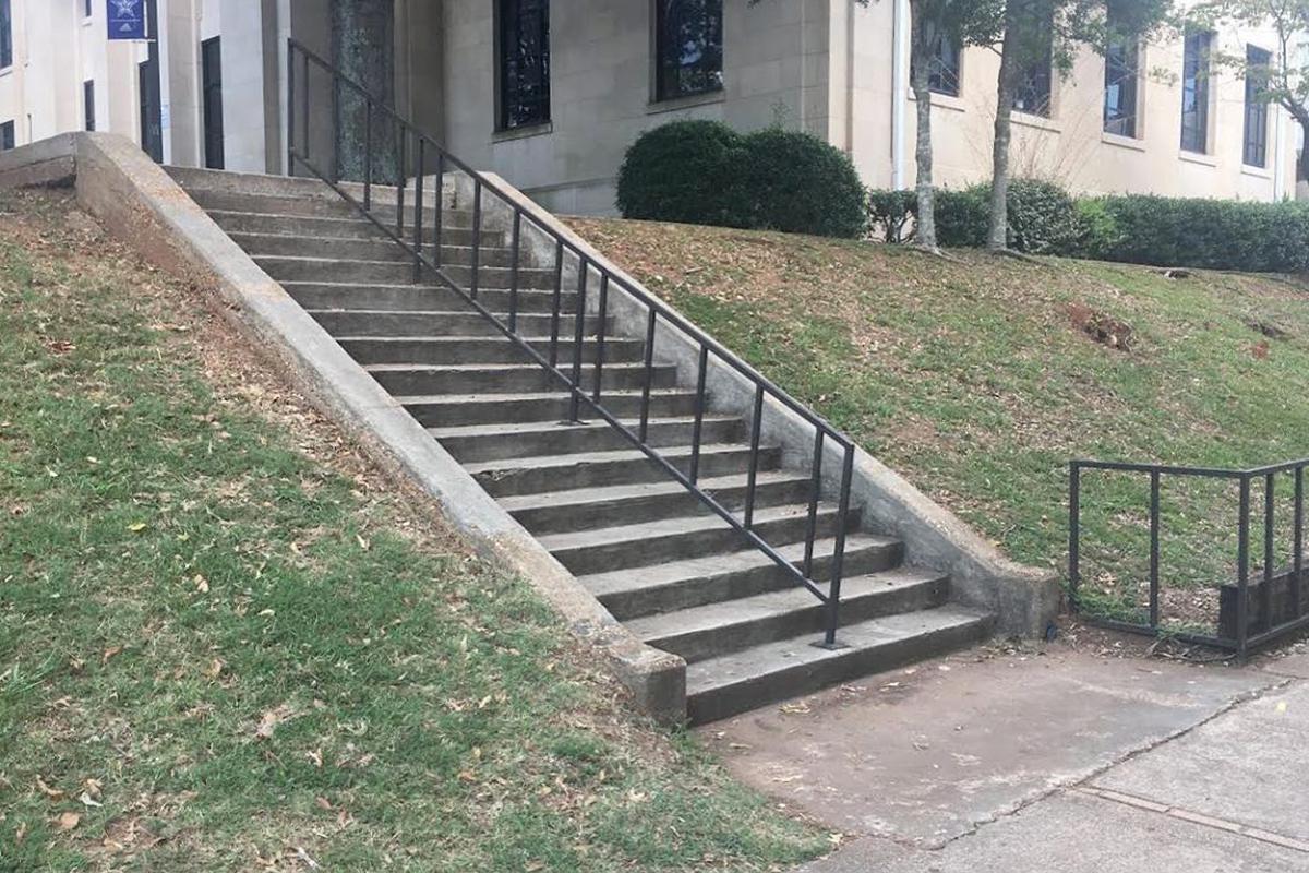 Image for skate spot LaGrange High School 17 Stair Rail