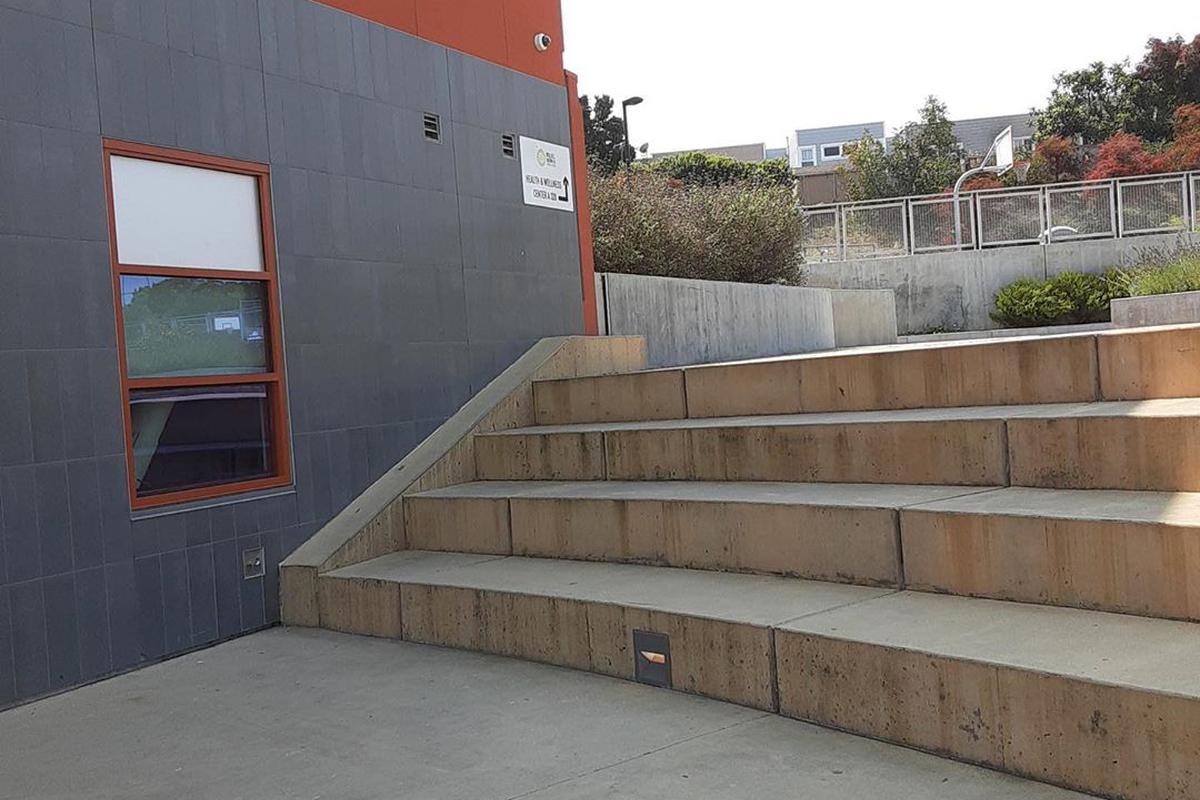 Image for skate spot Willie L. Brown Middle School 4 Block