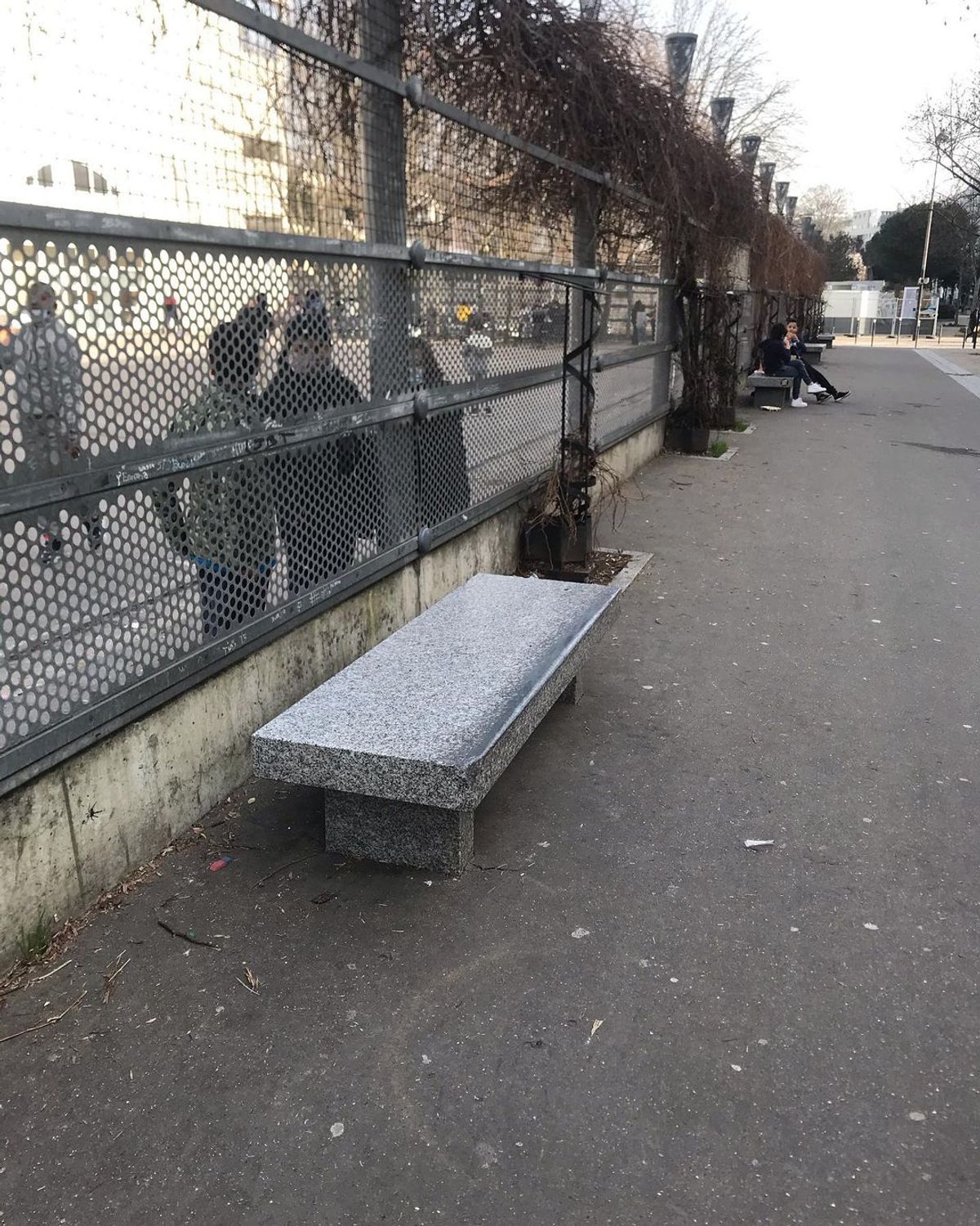 Image for skate spot Collège Georges Brassens - Ledges