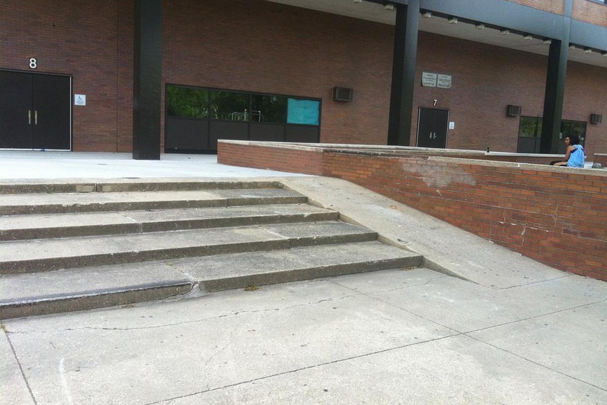 Image for skate spot Roberto Clemente Ramp To Out Ledge