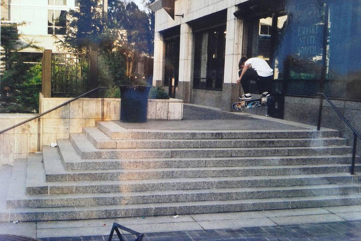 Image for skate spot 8 Stair